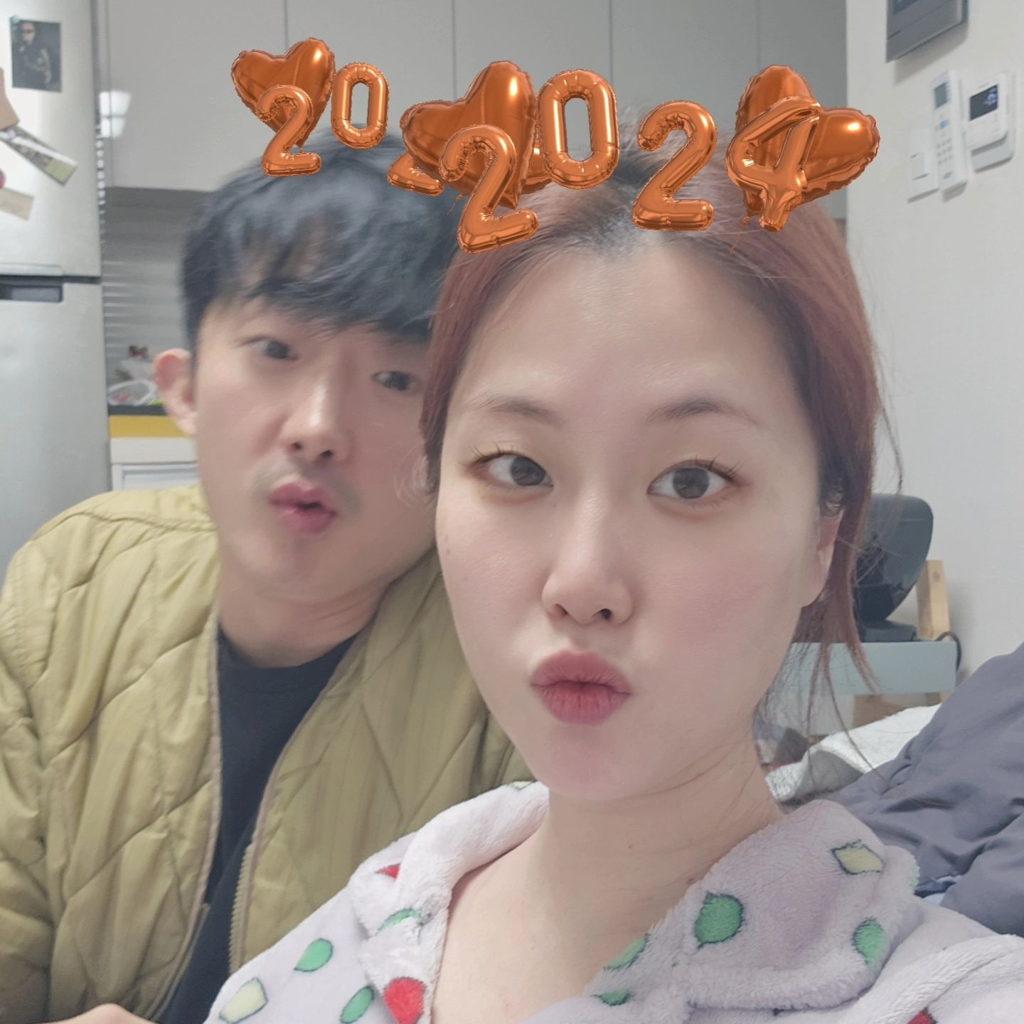 만원의 #보쌈 😌
이제 보쌈 나가서 못먹을 각
꼬질꼬질거리면서 2024년 맞을 예정😉
(Feat. 사진 그만 찍으라고 난동부리는 사람이랑)

#홈쿡 #수육