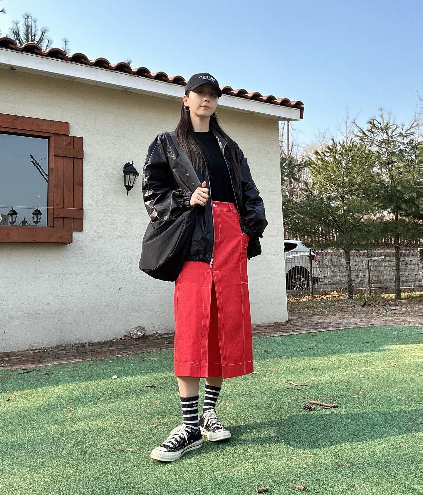 #협찬 cargobros 
따뜻해지는 날씨에 가벼운 크로스백 들구 어디든지 가고싶댜구효🖤

cargobros brandsalon_office #카고브로스 #캐쥬얼패션 #스트릿패션 #브랜드살롱 #크로스백추천 #호버백추천 #크로스백 #가방추천 #아메카지룩 #하프백 #서브백