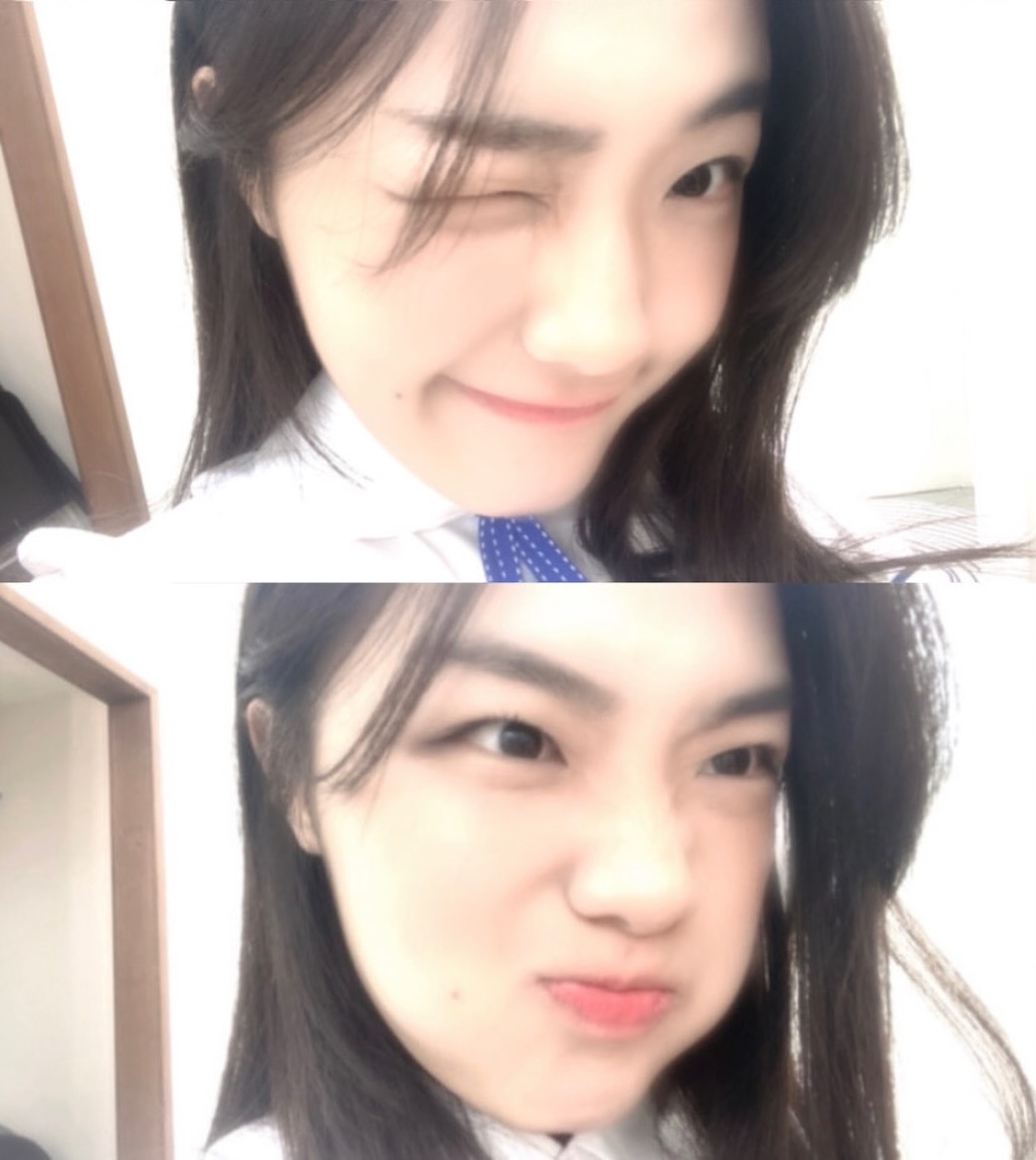 ⠀⠀
┃ ┣┃-* ☆
┗-*┃┃맘속엔
네가있는데..
┃ ┫┃ -* ☆
┗ ┃┃맘속엔
내가있니?
⠀