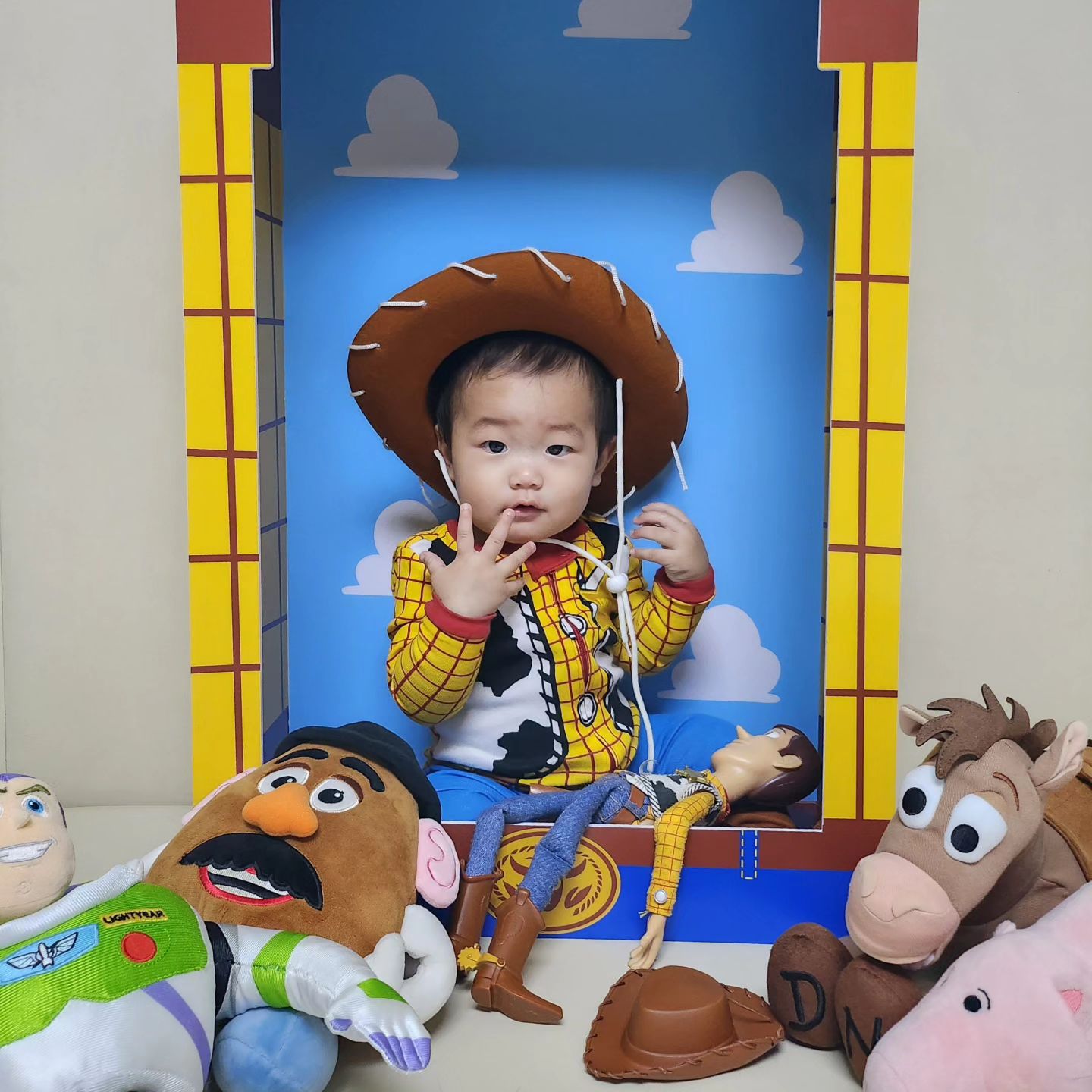 우리 왕자님의 300일 기념 사진🤎
완전 찰떡이야!!!