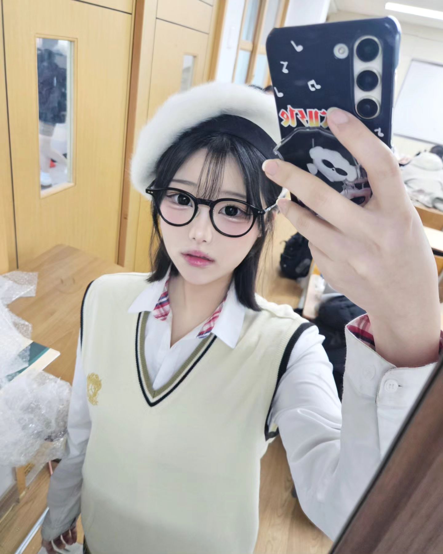 방학이다
.
.
.
.
.
.
.
.
.
.
.
.
.
.
.
#06 #06년생 #고등학생 #고1 #고2 #학생 #여자 #여학생  #소통 #좋아요 #좋아요반사 #좋반 #좋반테러 #소통 #소통해요 #맞팔 #맞팔해요 #천안 #아산 #셀카 #셀스타그램 #학생스타그램 #일상 #일상스타그램 #데일리룩 #데일리 #스트릿패션 #스트릿 #무채색 #무채색코디
