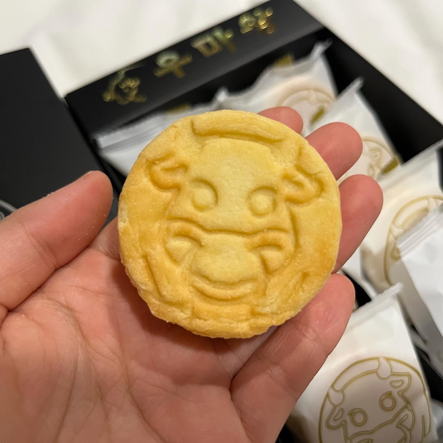 #협찬 
🏷️ 우마왕한우샌드

황리단길에서 발견한 너무 맛난 샌드✨ 경주에서 이제 꼭 사야할 목록에 추가,,👍 

⏰ 영업시간
OPEN 10:00 / CLOSE 20:00
​
📍 위치
경북 경주시 포석로 1046 1층
​
☎️ 우마왕한우샌드
054-745-7188

#물회육수
#한우탕
#경주한우물회
#경주핫플
#황리단길맛집
#경주선물
#경주샌드
#경주디저트
#황리단길
#신상맛집
#우마왕한우샌드