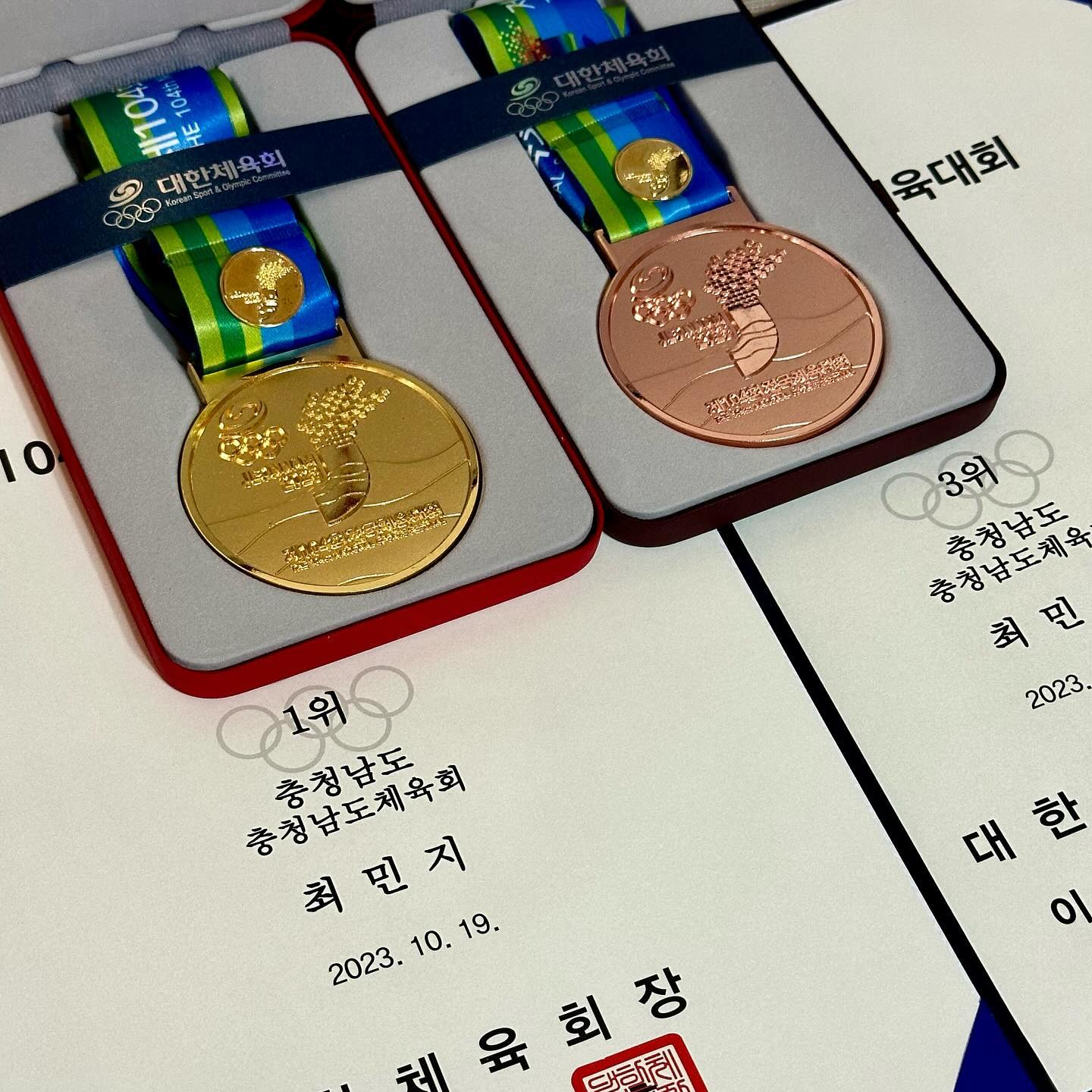 #104회전국체전 🥇🥉✨

내종목 일등을 지키는건 진짜 힘들고, 
다른 종목 메달따는건 진짜 운 좋았고!😁

#그래서
#좀쉬어가자했는데
#다음달#아시아선수권
#언제쉬어?😂