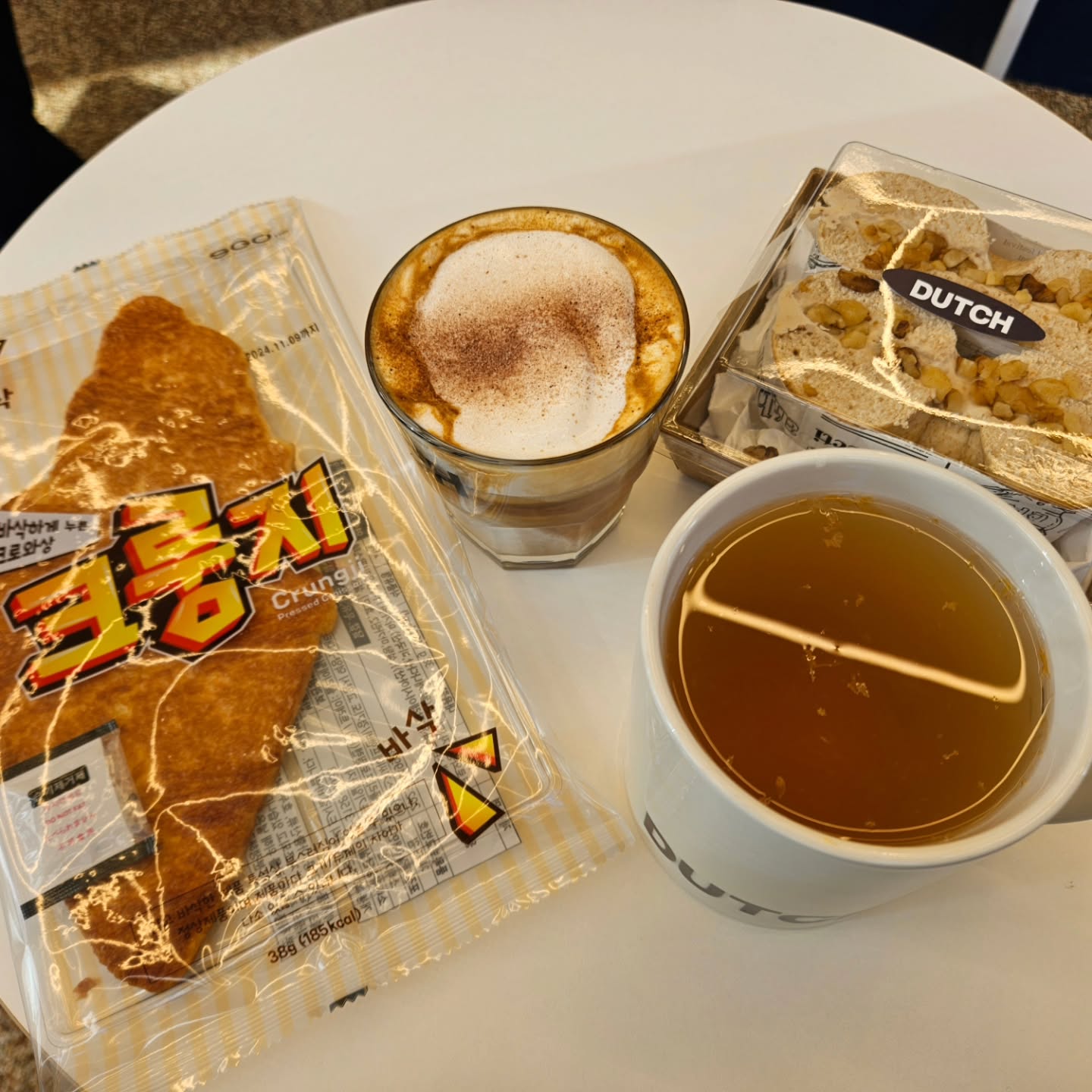 더치앤빈 안산시청점에서 행복한 디저트 타임♡
dutchnbean_official