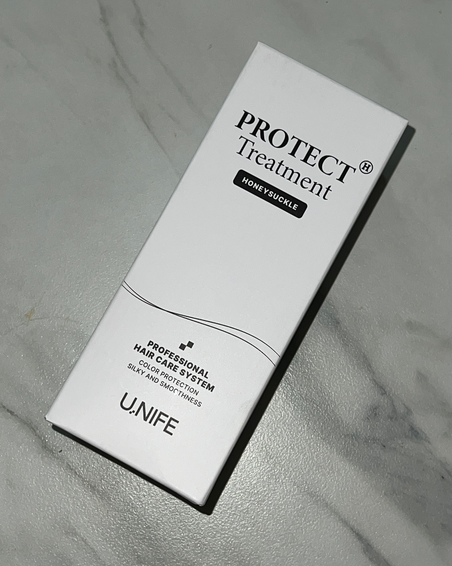 #할인구매 #유니프 #데미코리아 #DEMI #자세한건네이버검색
머릿결은 평생 관리해야하는 부분이라
트리트먼트를 정말 많이 써봤는데
쓰고 안쓴날 차이가 확연하게 난다!
쓰고 머리 말리면 모발이 부들부들하고 좋음🤍
재구매각이다!
#DEMIKOREA #신상품나왔을땐 # #카메라 #유니프샴푸 #데일리  #데미지케어  #08L #화장품  #헤어케어 #헤어크리닉 #뷰티  #코스메틱  #유니프트리트먼트