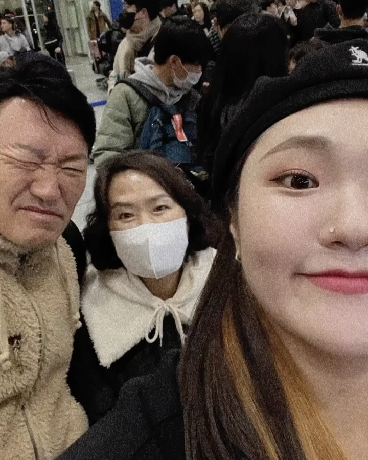 복이♥️숙이♥️진이
.
.
.
.
.
#가족여행 #자유여행 #일본 #도쿄 #신주쿠 #시부야 #디즈니랜드 #데일리 #크리스마스 #연말 #휴가 #셀피 #팔로우 #좋아요 #japan #tokyp #trip #selfie #photo #fff #followers #likes #✈️✈️✈️
