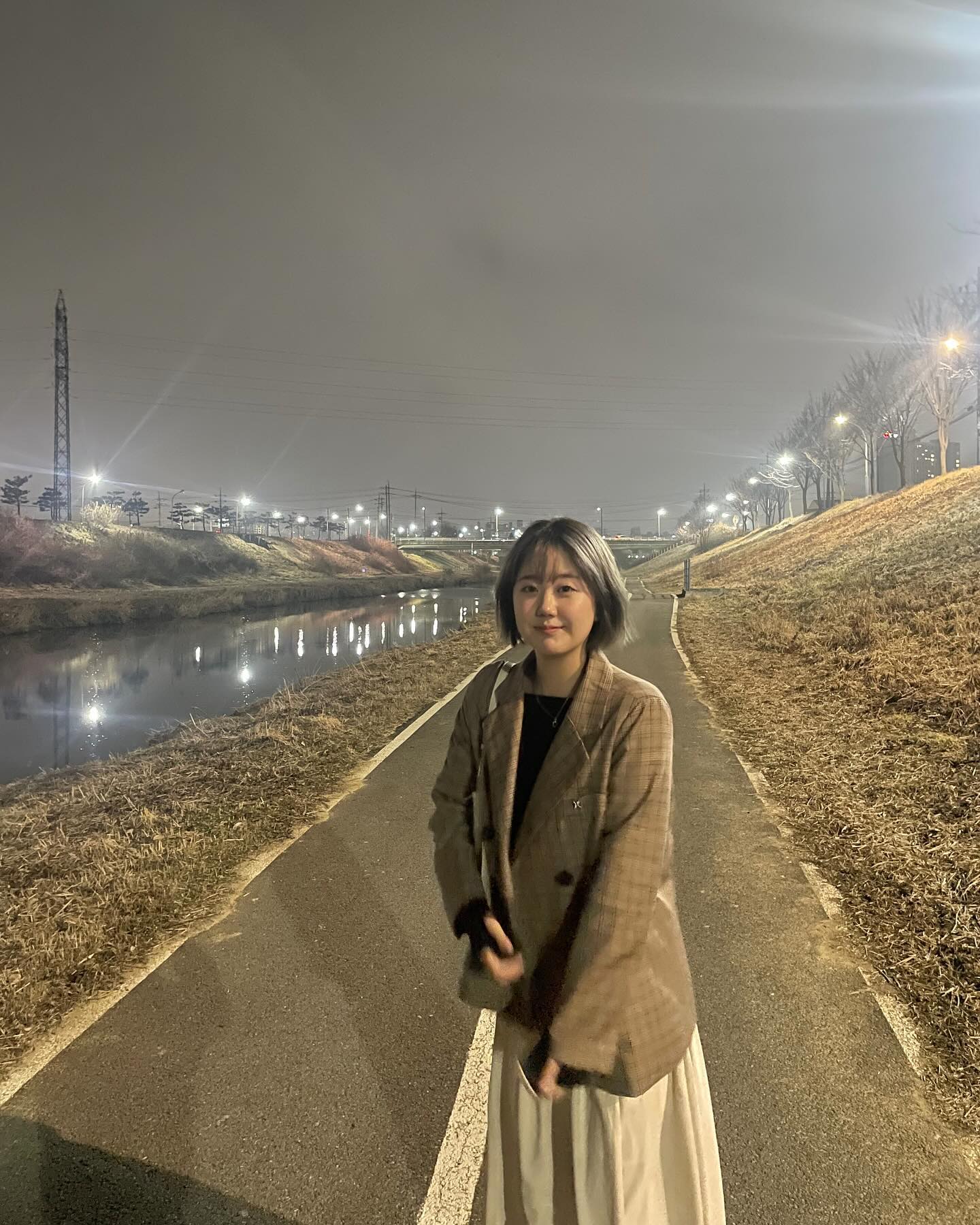 가을 같은 초봄 통복천
