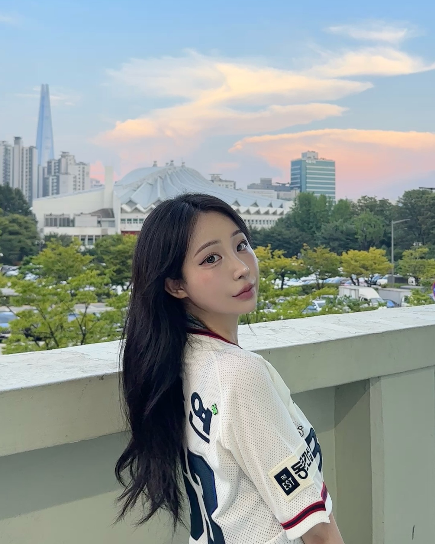 세상의 중심에서 두산을 외치다 👰🏻‍♂️🤍⚾️
#두산베어스 #최강두산