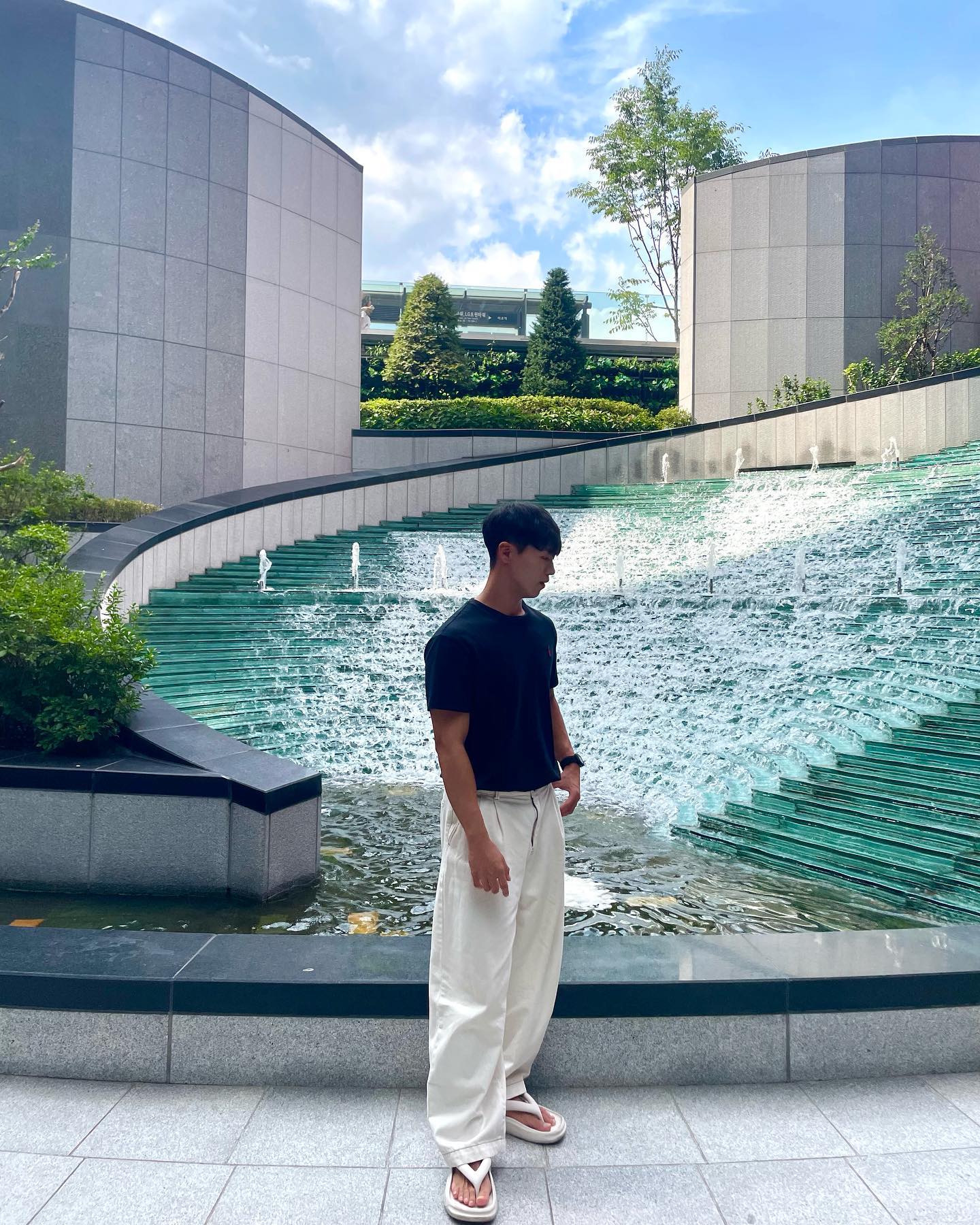 ⠀
서울 더움 주의
