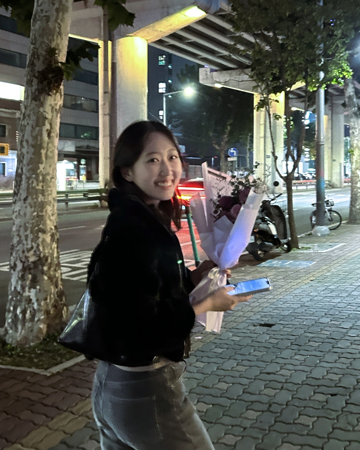 꽃은 언제 받아도 기분이 좋거덩여 ‧₊˚♡