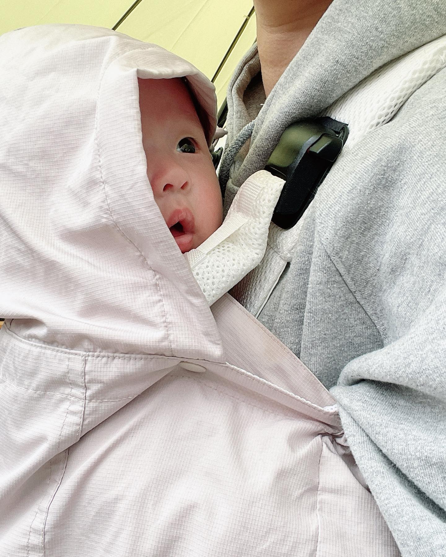 #인생116일차
지만 115일차 사진🖤

엄마랑 비산챡☔️

비도보고 단풍구경도 하고!
우리 신났었지?💛

너희에게 자연을 느끼게 해줄게 :)

#사랑해 #비구경또하자 #자연구경 #자연냄새 #비 #채채놀이터 #채채자매 #딸둥이 #둥이맘소통해요 #트윈스 #자매스타그램 #둥이스타그램 #채채스타그램 #👭🏻