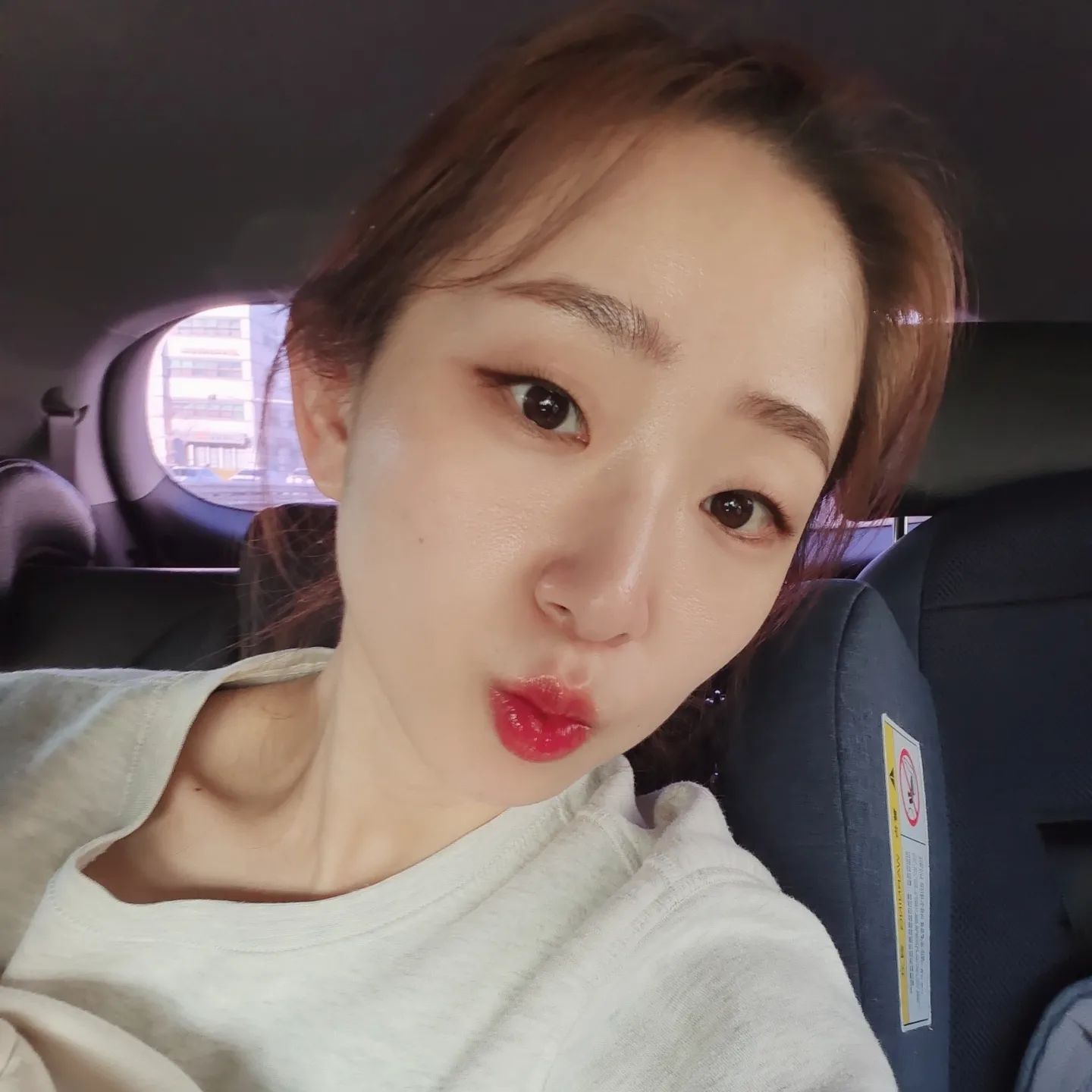 .
오늘도 커피를
한사바리 먹어야될꺼
같은 날😅

#가자가자#피곤해#셀기꾼#차막힌다#드라이브#셀카