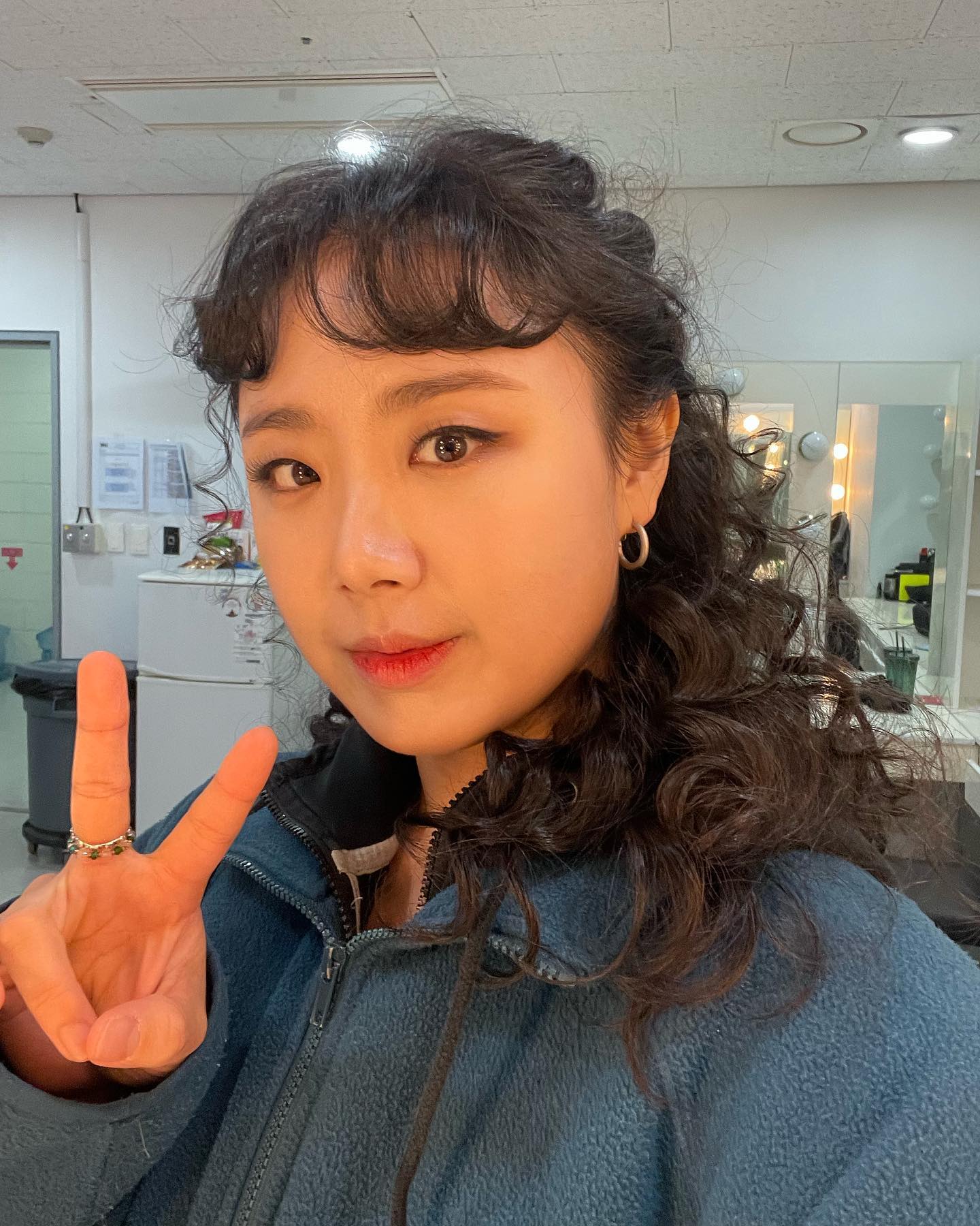 🧪
반짝반짝 빛나는 첫 주를 무사히 보냈습니다
울다가 웃다가(뛰다가..)
맨날맨날 봐도 재밋는 마리퀴리 !
빠지면 #길없음 

많이 보러오세용💚
#마리퀴리