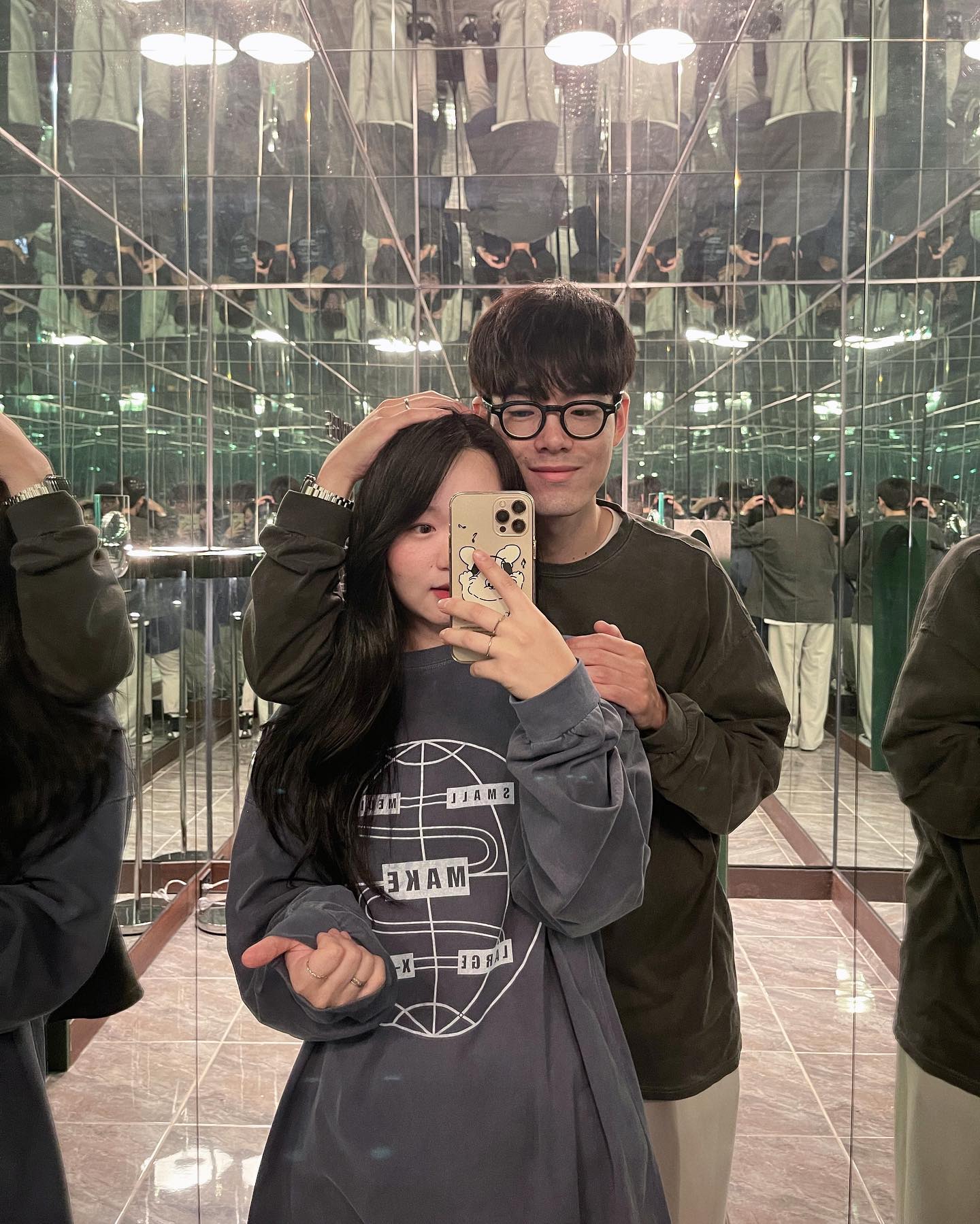 .
어느새 결혼한지 700일-💍
시간이 갈수록 더 좋아지는 현도🫶🏻
오빠를 너무 사랑하지만~ 머리는 기르지 마 젭알~~~🙏🏻😘

머리자르니 더 잘생기고 기!여!워!

#럽스타그램 #행궁동 #행궁동데이트