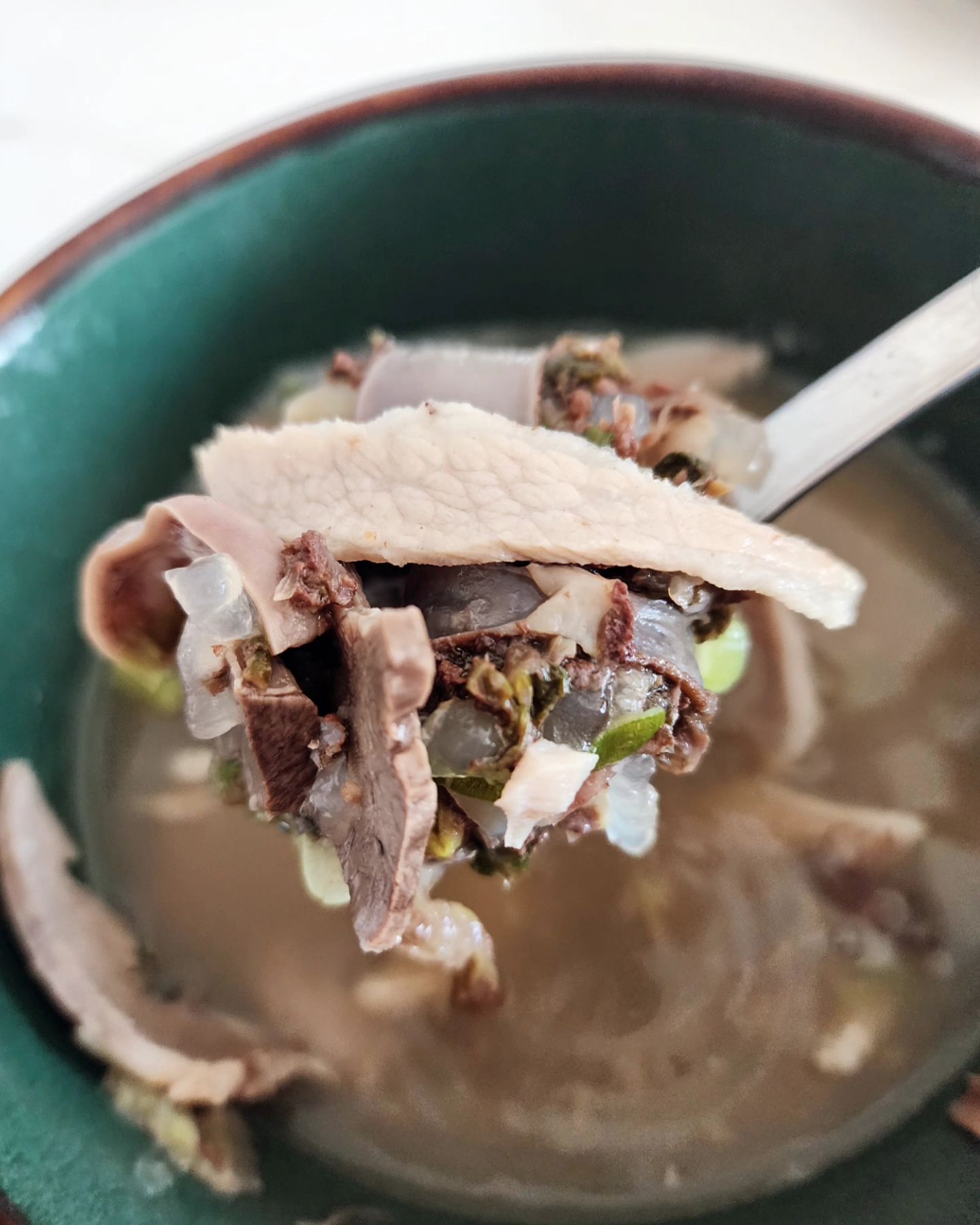 #협찬
더미식 맑은 순댓국 🍲
요즘같은 날씨엔 따끈따끈 국밥이 최고
중탕하거나 냄비에 넣고 끓여먹는 간편국밥
푸짐한 순대와 돼지고기 양고ㅏ 시원하고 맑은
국물맛이 끝내주는 더미식 맑은 순대국😘

✅️ 이벤트당첨
themishik_official
#더미식 #더미식맑은순댓국 #순대국밥
.
.
.
.
.
#국밥 #국밥맛집 #밀키트 #간편식 #술상 #술안주 #먹방 #고기 #술 #소주 #안주 #야식 #맛있다 #먹스타그램 #쿡스타그램 #맛스타그램 #오늘뭐먹지 #푸드 #홈쿡 #술스타그램 #먹팔환영 #먹팔맞팔 #먹팔해요 #먹스타맞팔