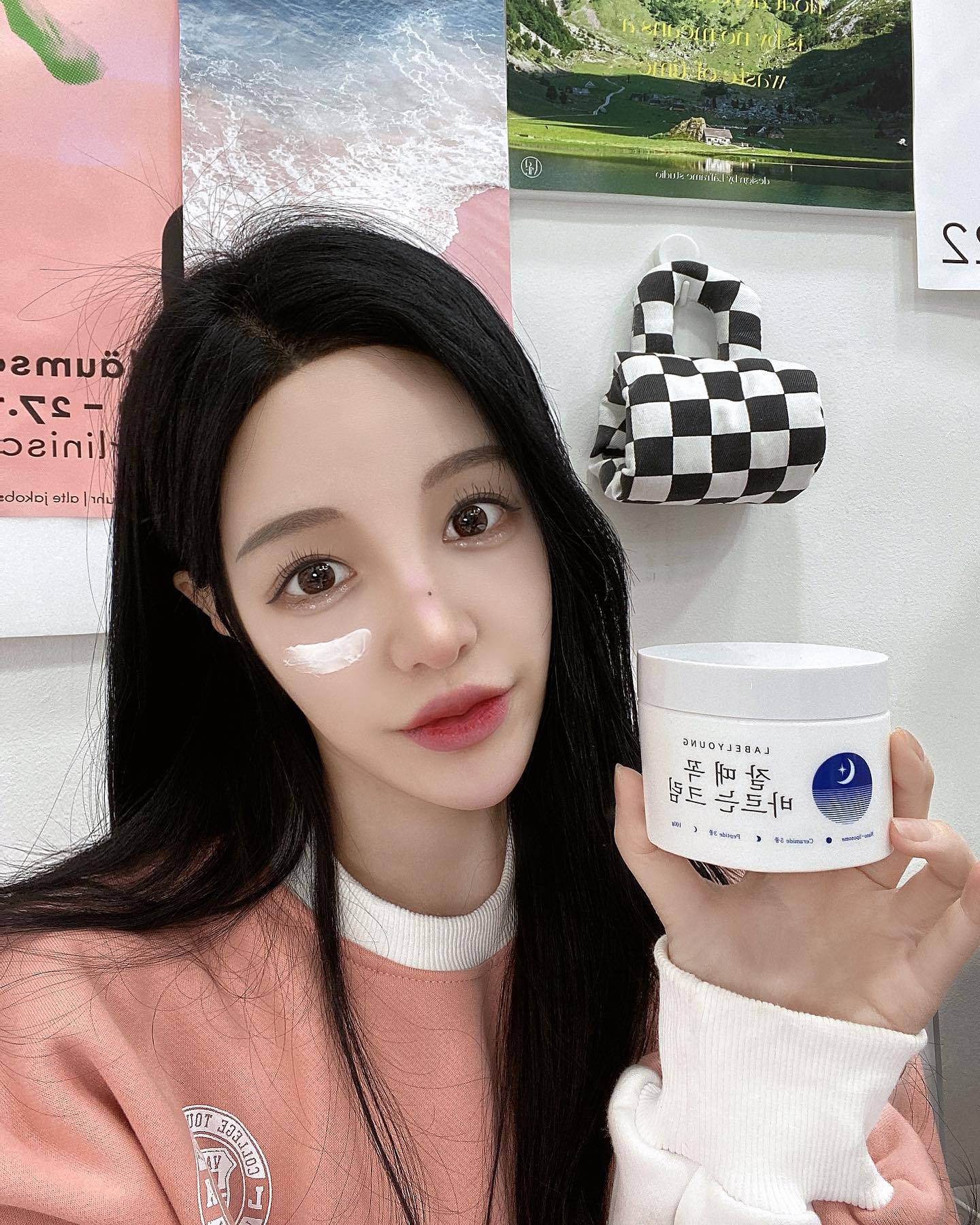#광고
라벨영-잘때꼭바르는크림
labelyoung_official

수분+보습+영양케어가 한번에 가능한 올인원 수면크림을 소개해요!리얼나노 리포좀기법을 적용한 세라마이드가 보습과 탄력을 잡아주고,골든타임 펩타이드가 피부윤기+탄력+밀도 UP! 모공을 차단하고,자극을 유발하는 성분이 들어가지않아서 민감피부도 안심할수 있어요!
_

_

#협찬 #라벨영 #잘때꼭바르는크림 #재생크림추천 #세라마이드크림 #탄력크림 #나이트크림 #영양크림 #속건조수분크림 #피부좋아지는법