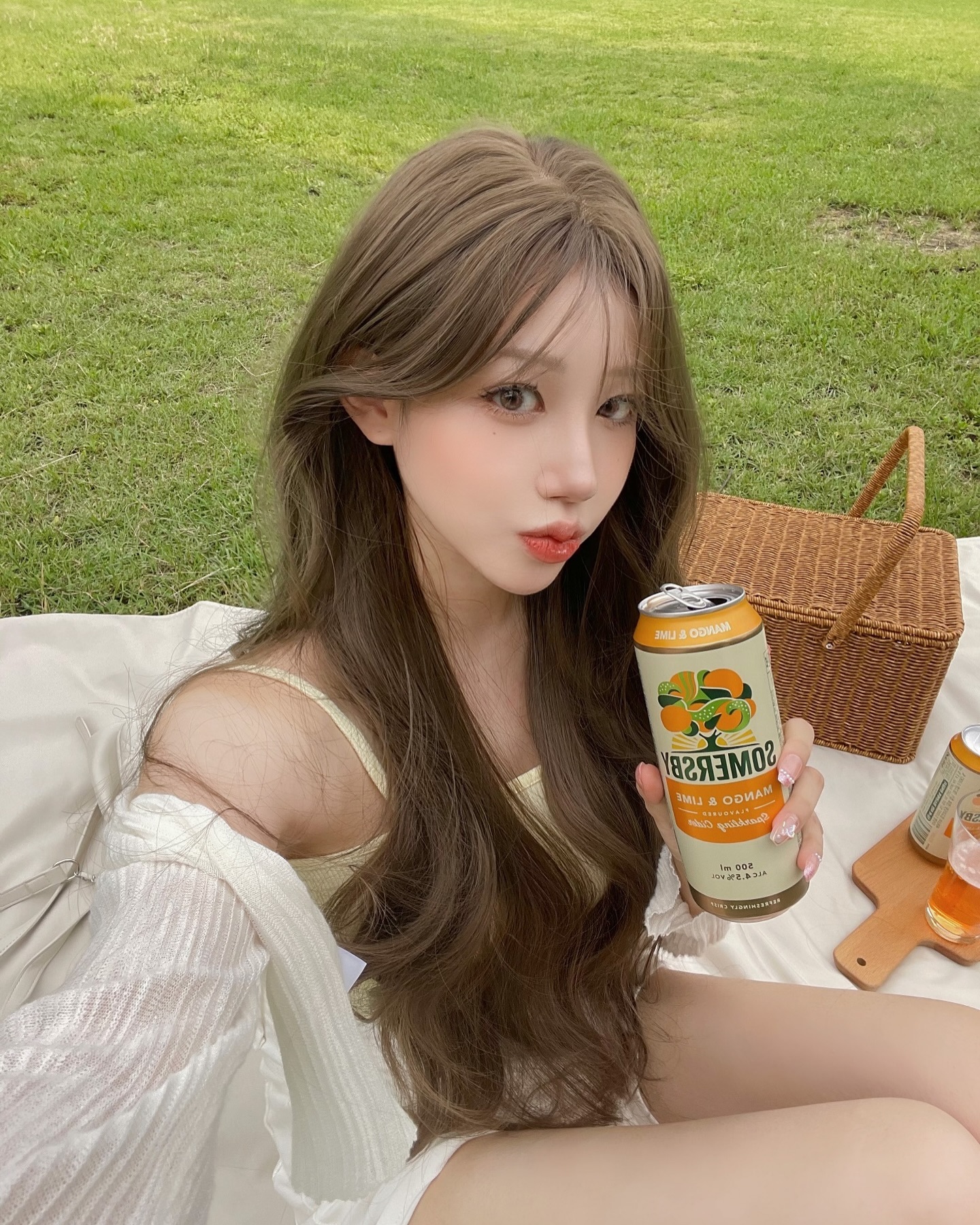 #광고 피크닉엔 역시 써머스비 망고라임🥭🍋‍🟩💚

somersby_kr
 
글로벌 사이더 브랜드 써머스비의 신상 망고라임이 출시 되었어요!
망고의 달달함과 라임의 상큼함이 만나 톡쏘는게 정말 맛있더라구여🥹
전국 대형마트나 편의점에서 만나 볼 수 있고 가볍게 마시기 좋아 피크닉 할때 좋고 500ml이라 양도 충분해 피크닉을 더욱더 상큼하게 즐겨보세용🫶🏻
 
낮은 도수로 언제 어디서나 부담없이 즐길 수 있어요!

’지나친 음주는 뇌졸중, 기억력 손상이나 치매를 유발합니다. 임신 중 음주는 기형아 출생 위험을 높입니다.‘
 
#somersby #써머스비 #써머스비망고라임 #피크닉 #스파클링 #스파클링와인
