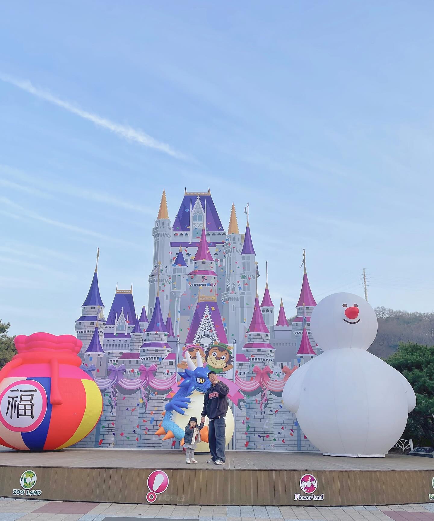 기차여행하고 바로 대전 오월드🎡
사파리 너무 좋았단,,🤍

daejeon_o_world 
#대전여행 #대전가볼만한곳 #대전아이와가볼만한곳 #오월드 #대전오월드