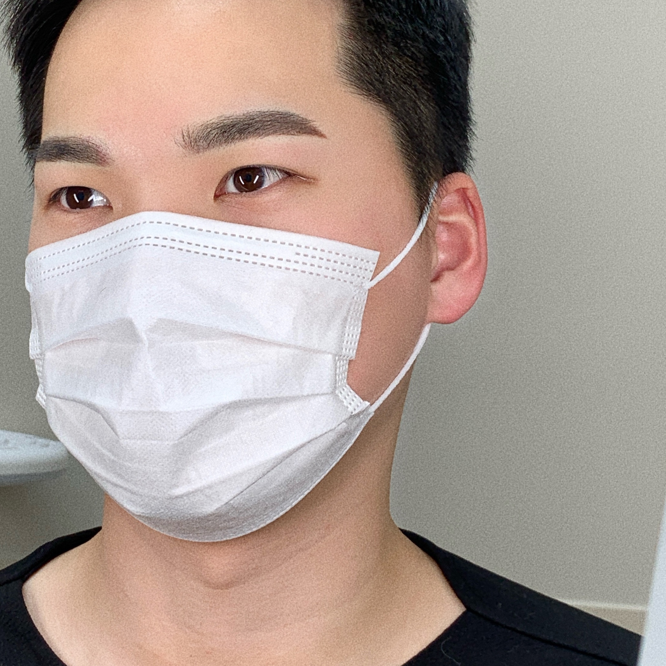 이제 제대를 앞둔 고객님ㅎㅎ 미리 축하드립니당
제대 전 휴가를 몰아쓰고 오셔서 눈썹받고 가셨어요
20대 남성 분들은 군대가기 전/나오기 전/취업준비 때 가장 많이 받으시는 것 같아요
이제 여름이니 땀이 많이 나고 활동량이 늘어나기 전! 지금 당장 막차타러 오셔용🥹