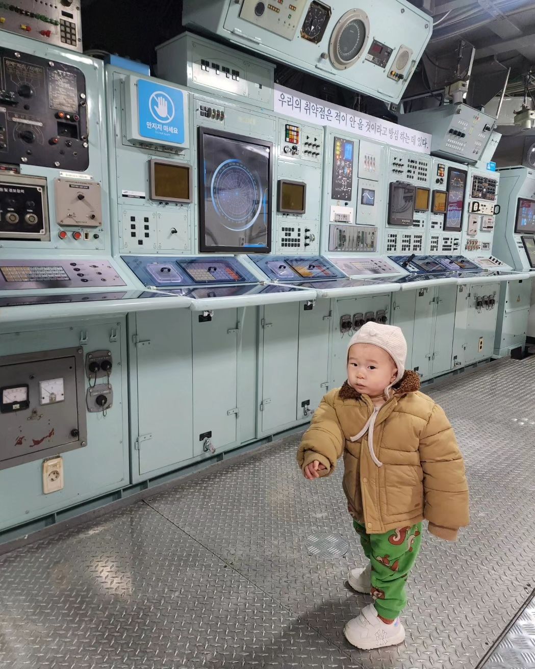 이런곳도 있네 너무좋아
와 나 이렇게 잘 안걷는뎅... 3시간 걸었넹
담엔 날씨 더좋을때 와야지