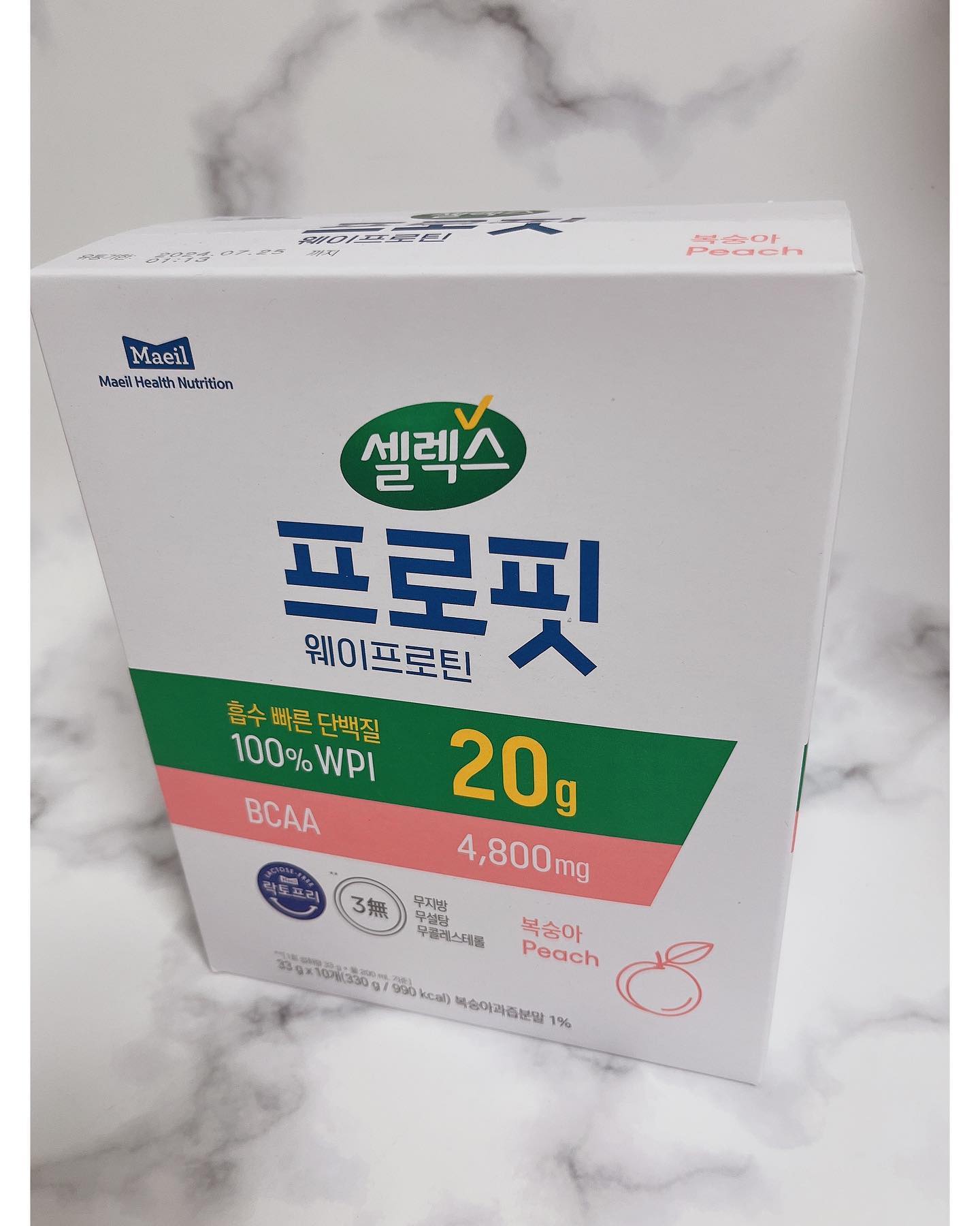 #제품제공
셀렉스 프로핏 웨이프로틴 (복숭아)

1️⃣유당과 지방을 제거한 프리미엄WPI 근육형성에 필요한 고단백
2️⃣필수 아미노산 3종 (류신,발린,이소류신)일일 필요량 충족
3️⃣FIT BODY설계 L-카르니틴 200mg 식이섬유6.4g
4️⃣유당에 민감한 분도 편안하게 유당0%
5️⃣무지방,무설탕, 무콜레스테롤

✔️갈증을 잊게 하는 깔끔함
✔️100% WPI에 복숭아과즙분말 함유

✔️1일 1~2회,33g(1개)을 물 200ml에 넣어 잘 섞이도록 
흔들어 먹기

#셀렉스 #프로핏웨이프로틴 #복숭아맛