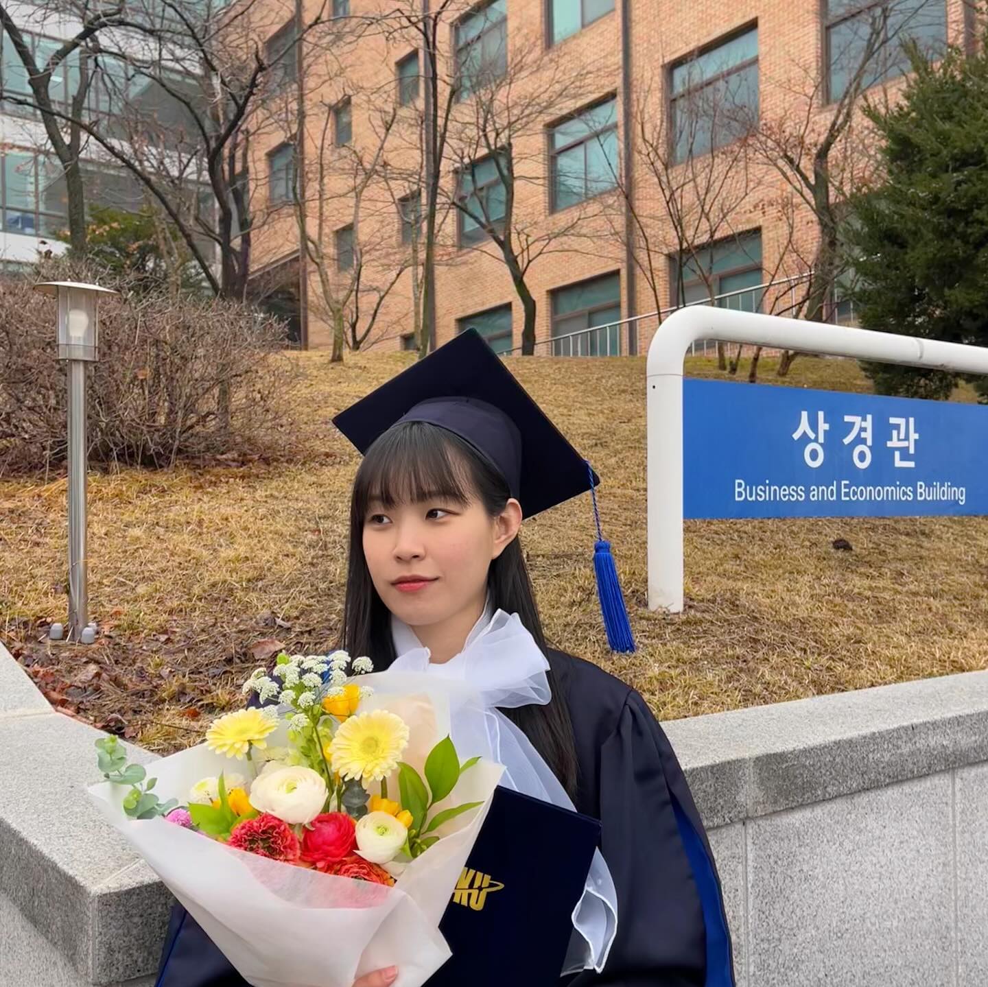 졸업했어얌~ 👩🏻‍🎓🐻💙
