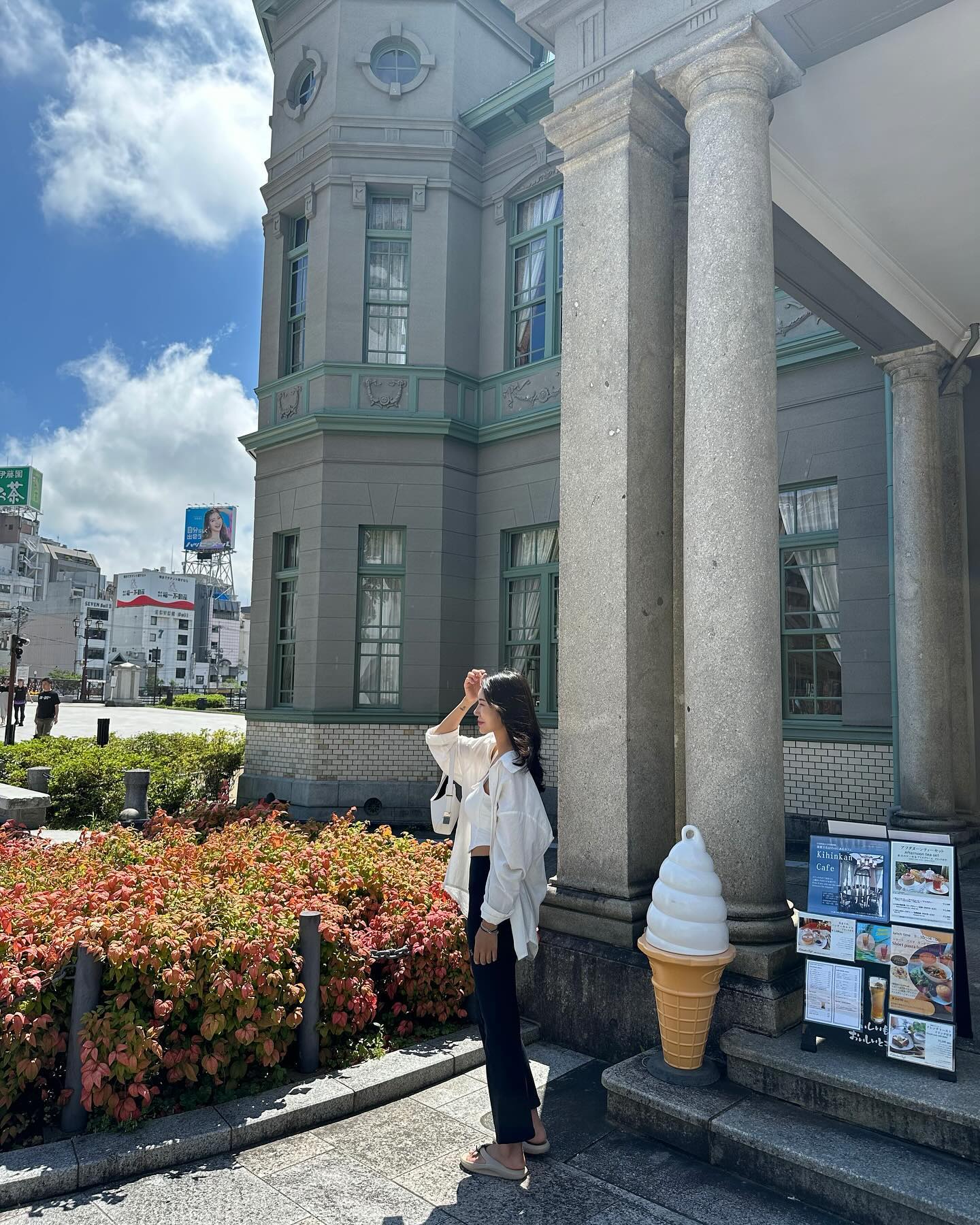 맑고 좋았던 봄날씨~🌞
.
챙겨간옷은 한여름 옷들,, 
강제 단벌신사 + 감기🤣🤣
.
.
#🇯🇵 #fukuoka #일본 #후쿠오카 #공원 #호수공원 #자연광 #카페 #아이스크림 #후쿠오카맛집 #여행 #텐진 #일본여행 #후쿠오카여행 #해외여행 #맛집탐방 #쇼핑 #😋 #행복 #여행 #여행스타그램 #daily #ootd #selca #selfie #lfl  #소통 #선팔맞팔 #좋아요 #좋반 #❤️