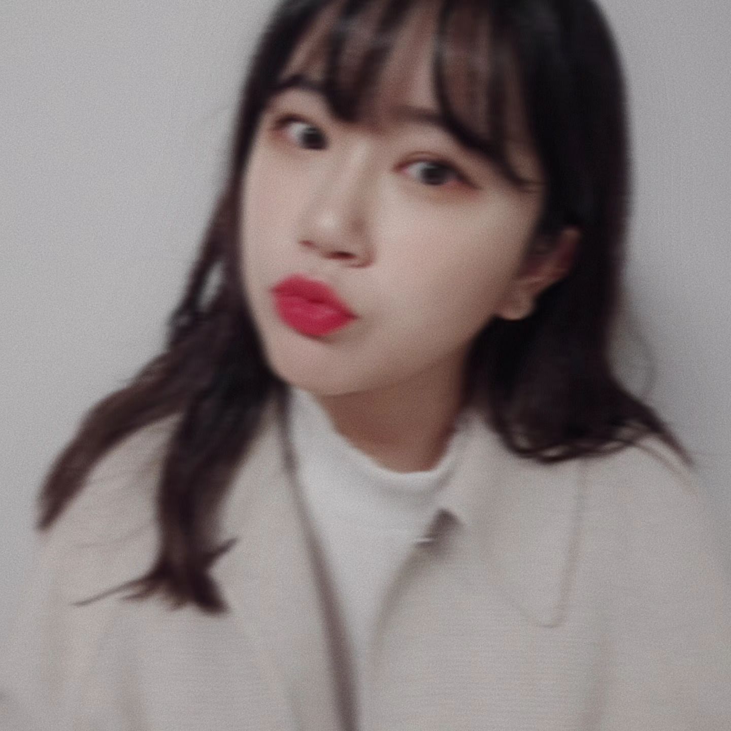 요즘 살도 찌고🐷 얼태기도 와서 사진 잘 안올리는데 이런 머찐 필터가(?) 내 얼굴을 다 가려줘서 찍음
(흔들리게 찍은거 아님 필터가 요런거임)
얼굴 막 쓰고 막 찍고 막막 올리기...ჱ̒ ｰ̀֊ｰ́ )
⠀
아, 얼마전에 건강검진했는데 키가 컸다·0·
26살도 키가 크네?
여하튼 살빼고 다시 잉스타 열심히 하께오...화이팅
오늘 저녁에 협찬 받은 헤어세럼 릴스 올라갈 예정임다
많관부❤
.
#97 #26살 #성장판 #안닫힘 #세상에이런일이 #인스타 #다시 #열심히 #살빼자 #화이팅 #얼태기 #일상 #많관부 #소통 #시작