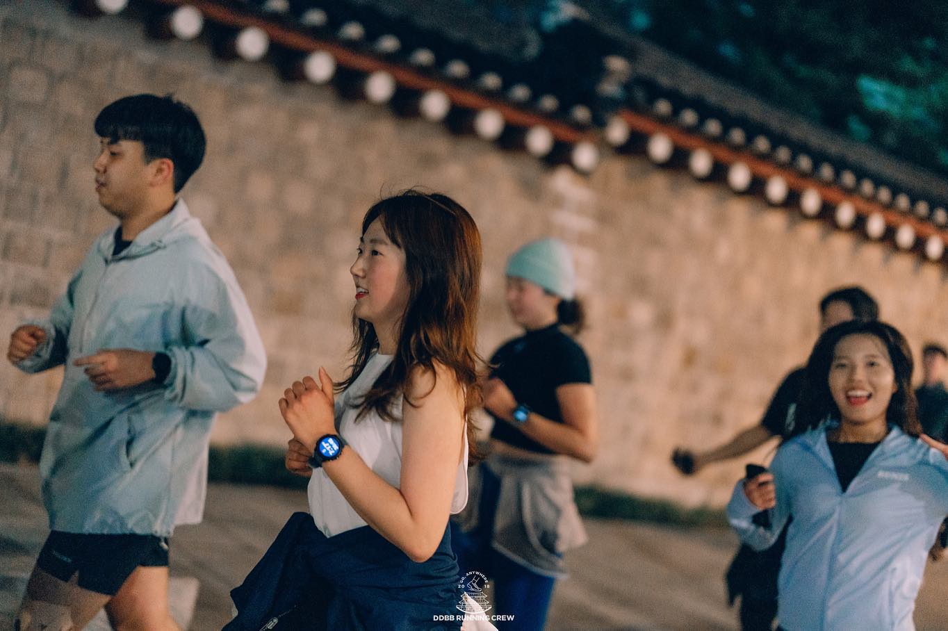 #러닝

계속 가야지~만 했던 뛰뛰빵빵 🏃🏽‍♀️🏃🏿‍♂️
열심히 범준 오빠 잘 놀리구 왔다 !

오랜만에 만나서 같이 뛴
근아도 예샘언니도 너무 반가웠다구 🥹🩷

나 이제 다시 러닝 끌어 올려야지.... (๑˃̵ᴗ˂̵)و ̑̑ 

🏷️ ddbbrunning