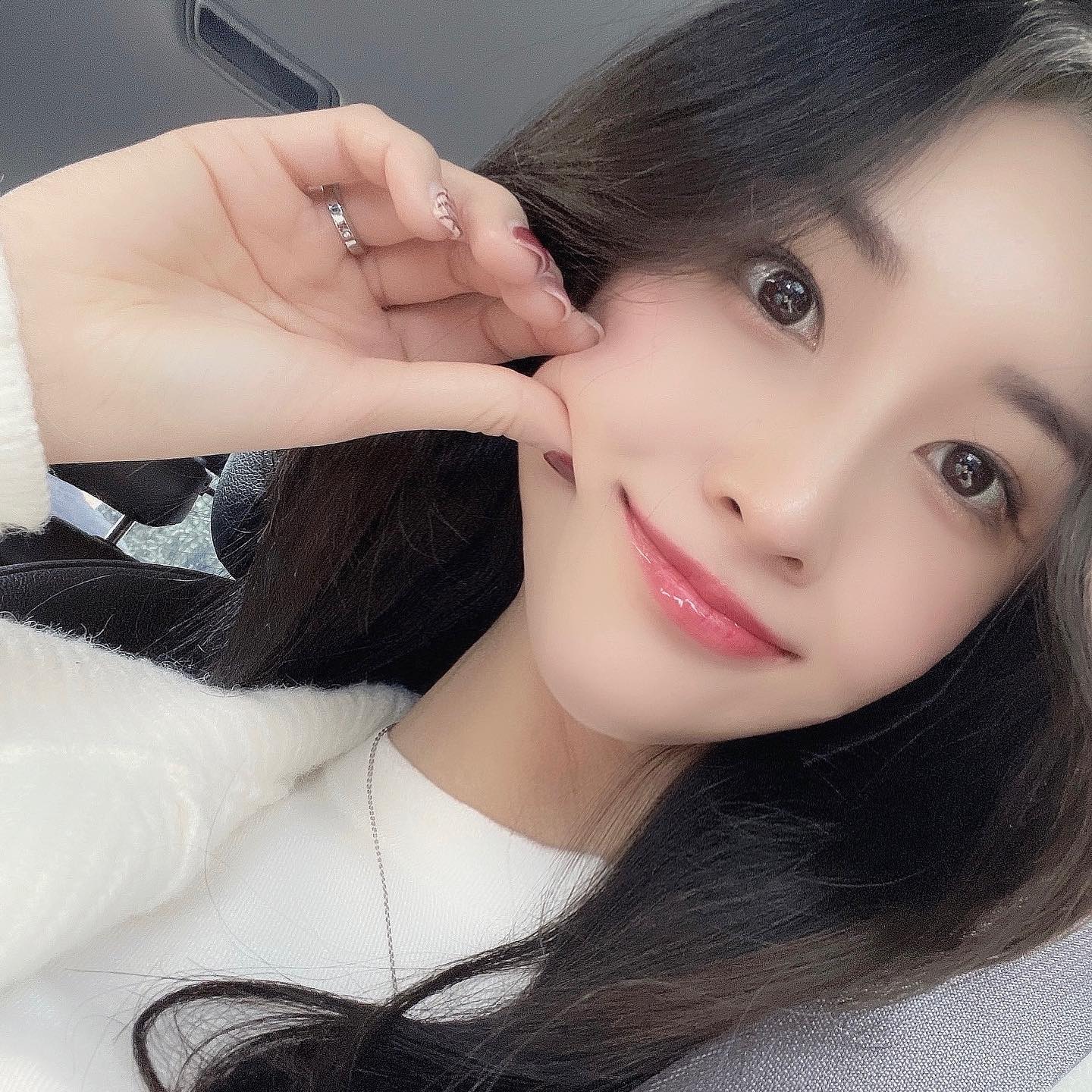 오늘은 관리데이!🌼✨

다이어트 혼자하기 힘들 땐 바디케어 받아보기!
친구 소개로 의정부역 근처에 세인트의원으로 바디케어 받고 왔습니당🧖🏻‍♀️

겨울이라고 먹고 눕고 관리에 소홀했더니
금방 살이 붙어서 저에게 당장 필요한 걸그룹주사와 몸매 라인 정리에 도움을 주는 튠바디시술까지 같이 받았어요!🔥

얼굴, 바디 동시에 시술 받을 수 있는 건 근처 피부과중에는 이 곳 밖에 없다고 하더라구요?
시술시간도 짧고 통증 걱정도 없어서 더 좋았던 것 같아요👍🏻👍🏻

자기관리에 진심이신 분 의정부쪽 거주하시는 분들은 세인트의원으로 가보세요!🚘

자세한 건 아래 링크로 !
http://www.saintclinic.com/index.php/html/213
.
.
.
#의정부역피부과 #세인트의원 #바디케어 #체형관리 #걸그룹주사 #튠바디 #튠페이스
#다이어트 #의정부피부과 #세인트클리닉 #의정부다이어트 #의정부피부과추천
#의정부비만클리닉 #의정부피부관리 #의정부리프팅 #셀룰라이트 #좋아요