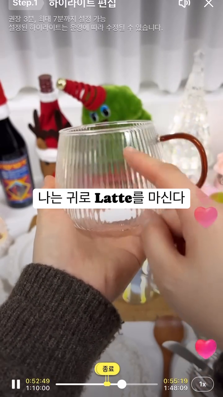 먹고있지않은데 
먹고있는,
이미 먹은것 같은 느낌적인 느낌!!!

상품 어디서 살수 있어요???
라는 물음을 많이 받고있는데요, 
사실 스토어는 있어도 
은근 완벽주의자인 저는 상품하나 올리려면
시간이 너무 오래걸려서 업뎃을 못하는 경우가 너무 많아요 ㅠ 

그리고 나의 이 말로해야 느낄수있는 
이 표현을 딱딱한 글로 표현하기도 
여간 힘든일이 아니구요 🤭

그래서 라이브를 많이 하게 되는것 같아요. 

듣고 보고 있으면 
식사에서부터 야식,후식까지 다 먹은것 같은
든든함이 있는 방송, 
보러 오실래예?????

프로필링크 💛