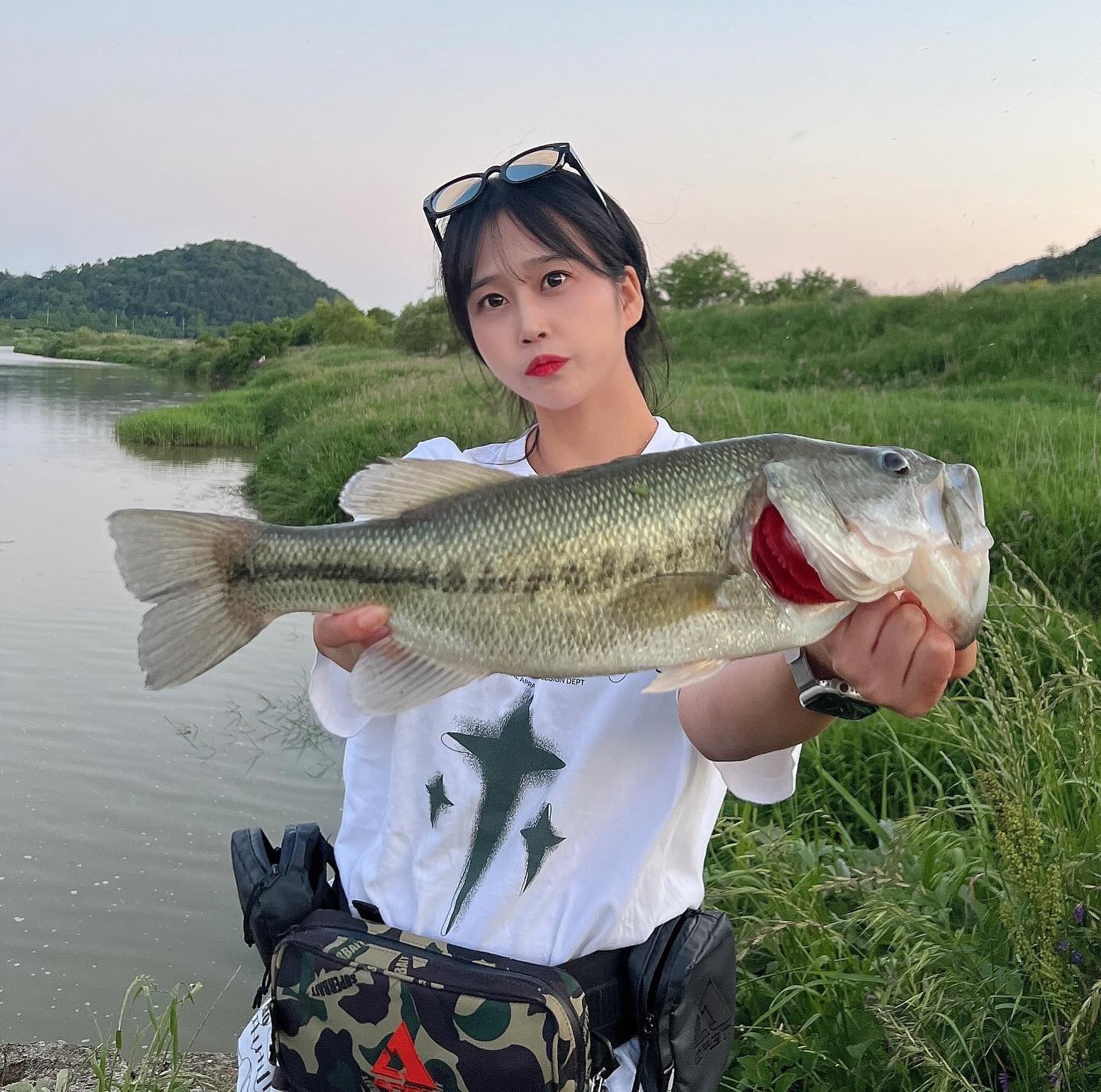 -
물고기 조와~~🐟🐟🤍
.
.
.
.
.
.
#배스 #배스낚시 #루어 #루어낚시 #민물낚시 
#빅원 #낚시하는여자 #일상 #소통 #낚시 #취미 
#バス #バス釣り #ルアー #ルアー釣り 
#daily #fishing #bass #bassfishing 
#bigone #bassangler #angler  #lure #lurefishing