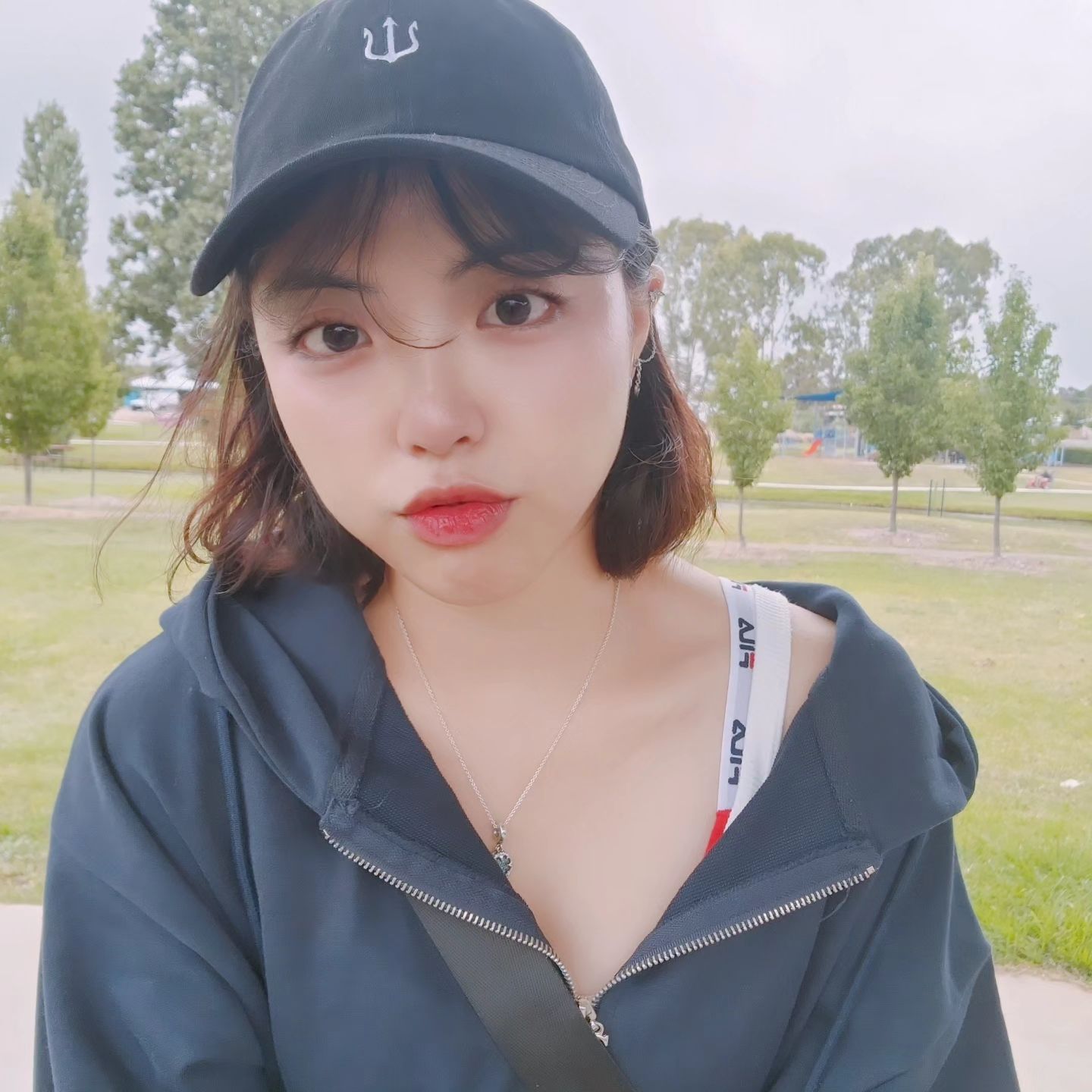 장마가 끝나면 더워진다고 했다
그럼 장마가 안끝나면 좋겠다