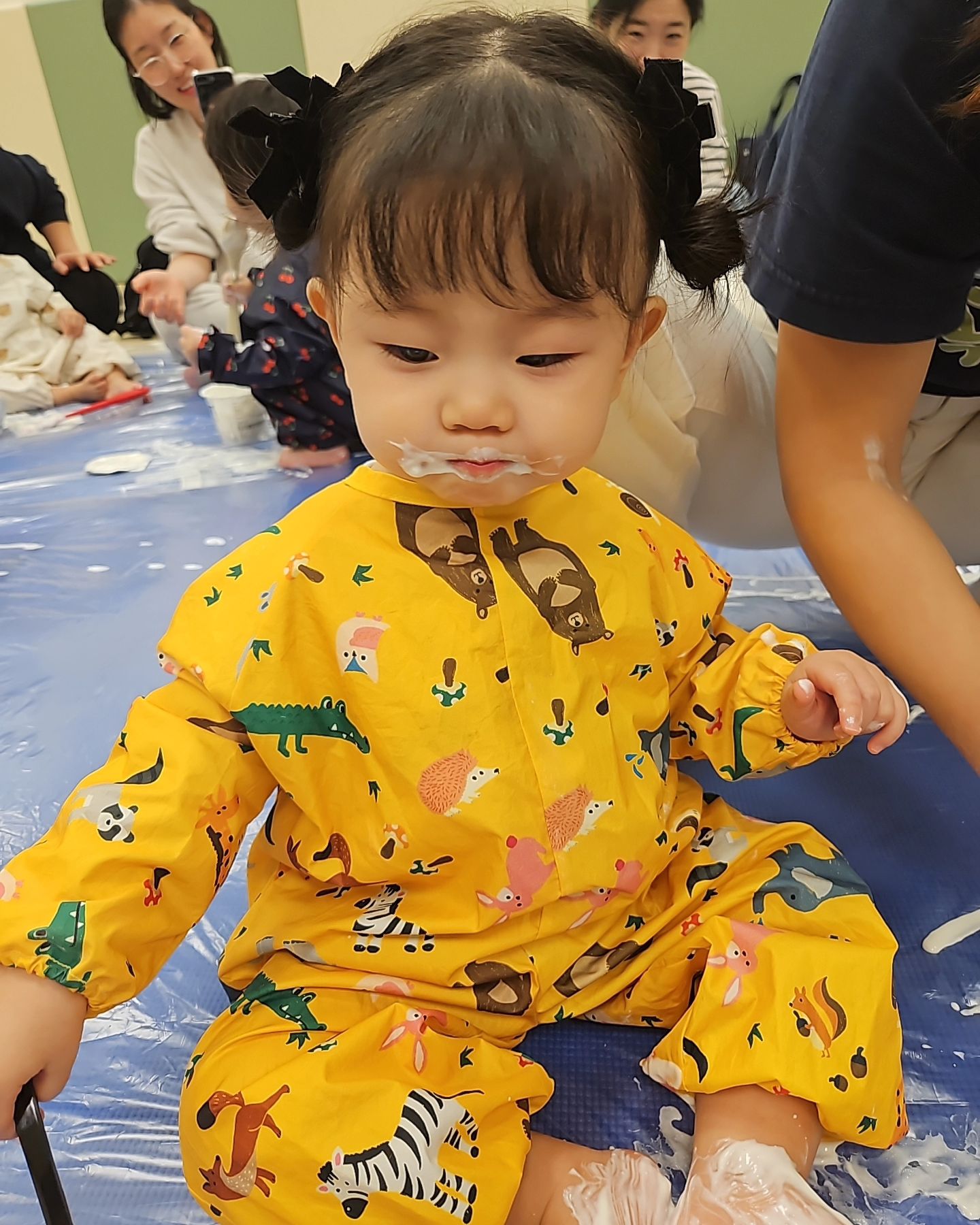 요거트 촉감놀이🤍

#촉감놀이 #요거트 #문센 #문센룩 #문센수업 #톡톡아이팡