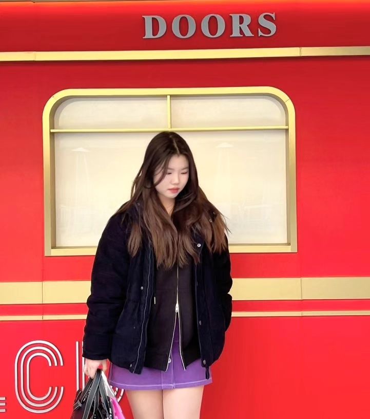 아이폰 화질 왜이러니
📷l_d_ani
.
.
.
.
.
.
.
#07ootd #07 #07년생 #fyp #추천 #likes #daily #성수 #겨울ootd #07추천 #성수ootd #2024 #lcdc