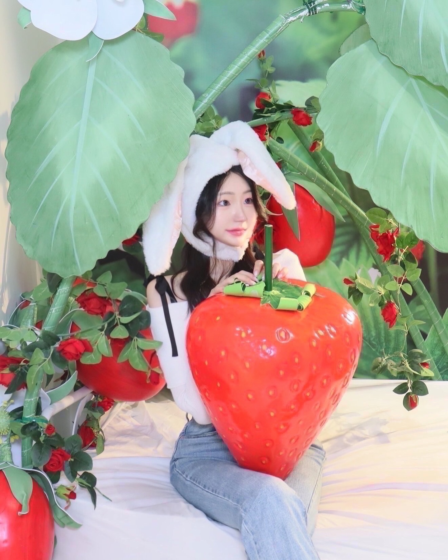딸기 몽땅 내꺼🍓🐰