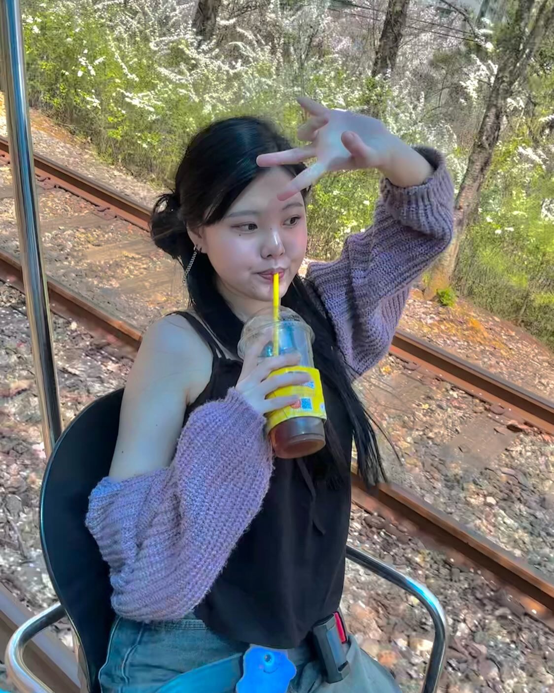 ✌️
