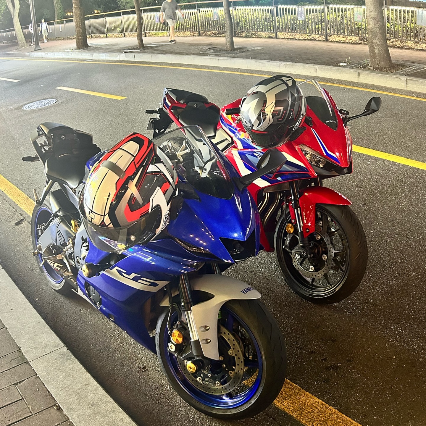입문 3개월도 안되어 500r이라니…나따라 강남왔구나?🍭
.
#바이크 #라이더 #cbr500r #2024cbr500r #라이딩 #밤바리