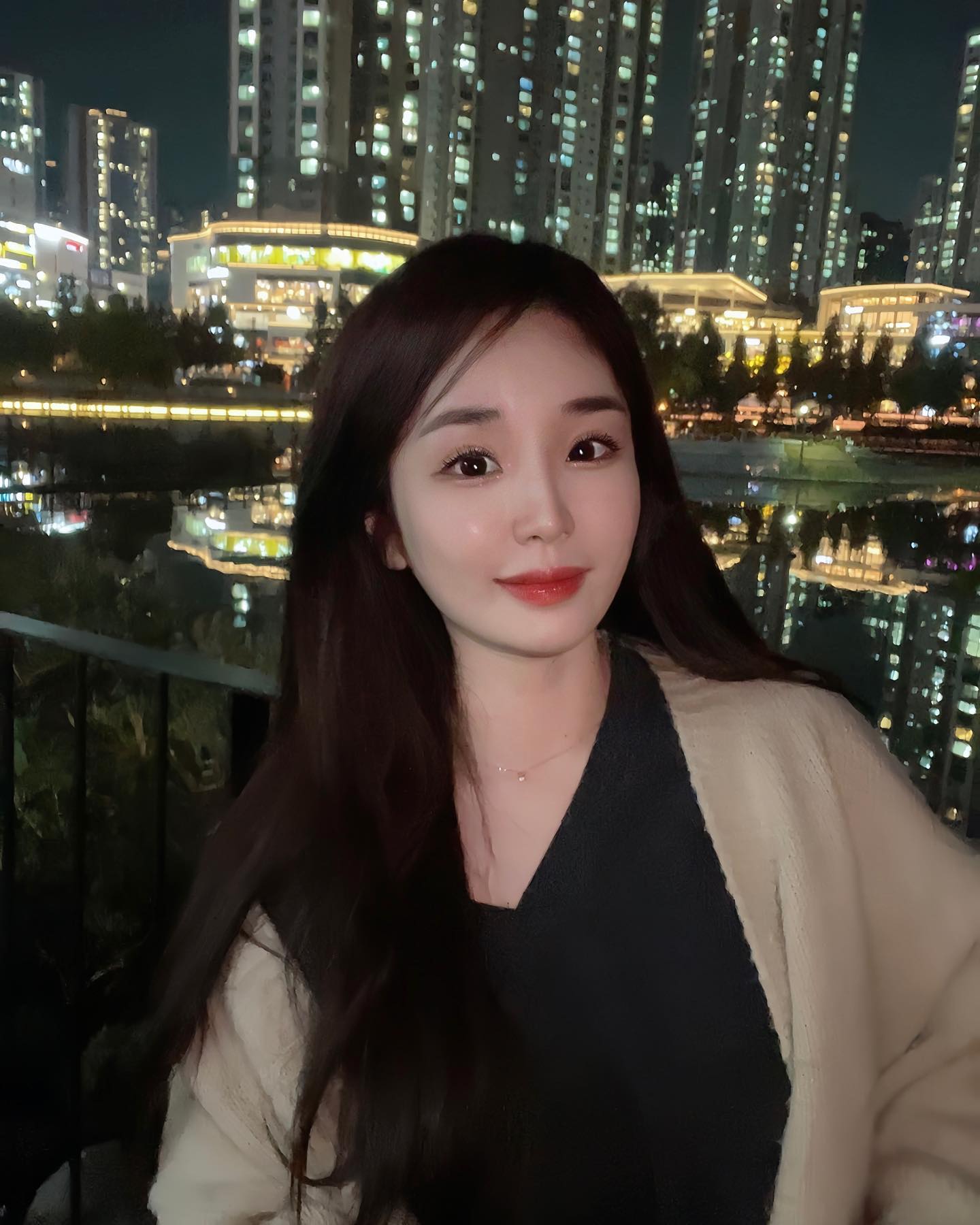 어떤 것도 놓아주지 못할 만큼 사랑하지는 말기