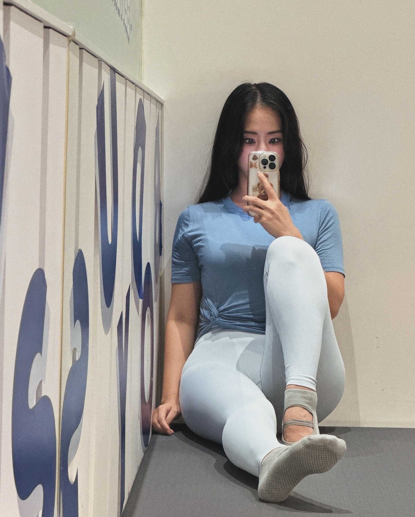 💪바디어스 필라테스 앤 헬스 센텀2호점 체험후기

대충 새로 산 요가양말을 자랑한다는 뜻

필라테스 하고 나니 상의가 다젖었어요
배에 지방이 많아서 배애 땀을 흘린걸까요? 힘들어서 배가 운걸까요?🥲

주말에 쉬었어서 금요일한 운동피드올리기 💪

🅿️주차2시간무료

☎️051-747-0168

📍 해운대구 센텀3로 32 트럼프월드센텀2
(우동 1507)

#부산24시헬스장 #해운대 #바디어스 #센텀시티 #헬스 #필라테스 #운스타그램 #운동하는여자 #운동스타그램 #헬스타그램 #센텀 #헬린이 #운동소통 #센텀헬스 #센텀필라테스 #해운대pt #해운대필라테스 #해운대헬스 #바디어스필라테스앤피티 #바디어스필라테스앤헬스 #센텀pt #헬스스타그램 #운동기록 #오운완 #몸매 #운동복 #필라테스복 #요가복 #눈바디 #운동하는남자