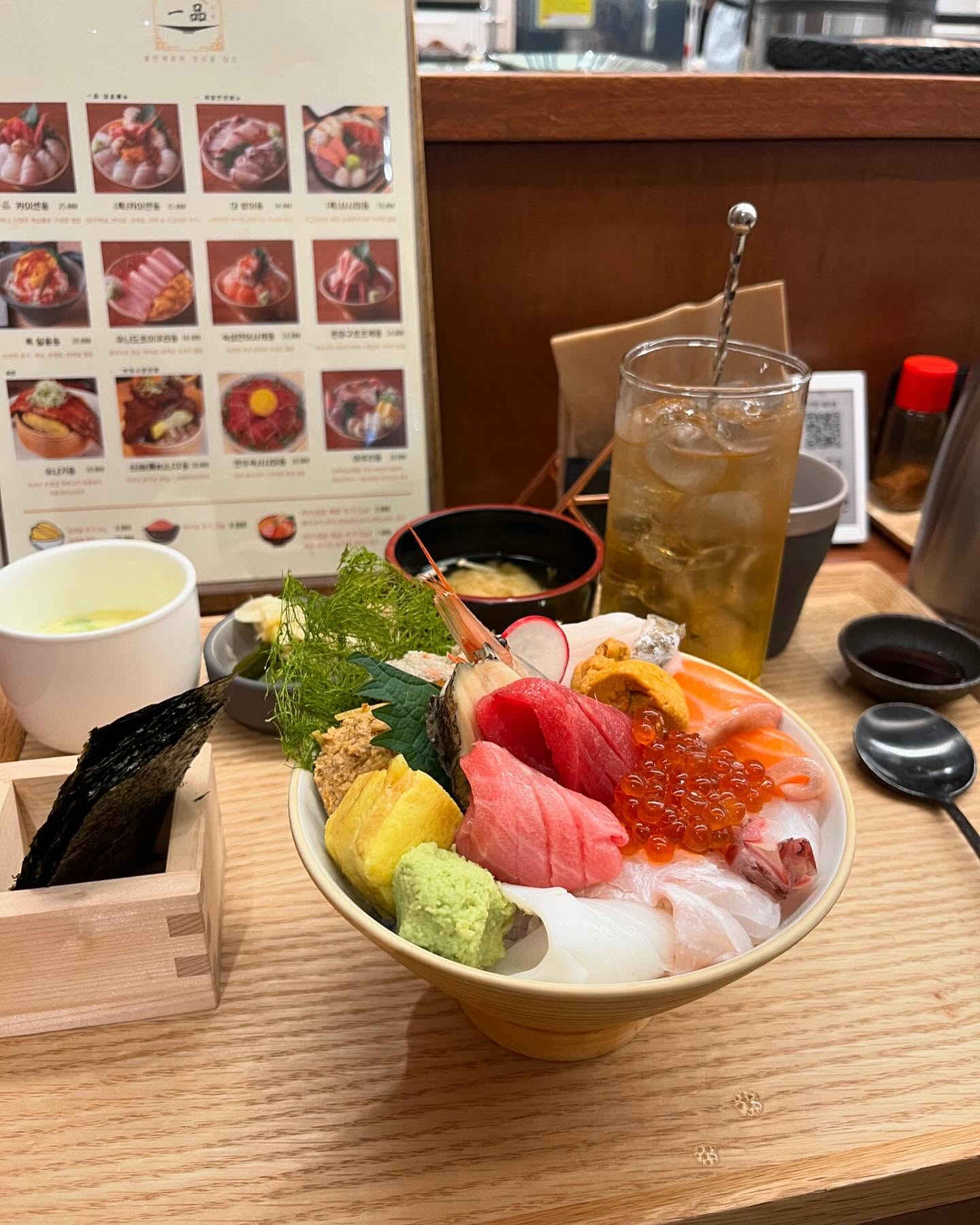 오빠가 찾은 여의도 맛집
#일품여의도  우나기동 카이센동 다 맛있따

#연차데이트#맛집데이트#장어덮밥맛집#완벽한하루
#에너지충전