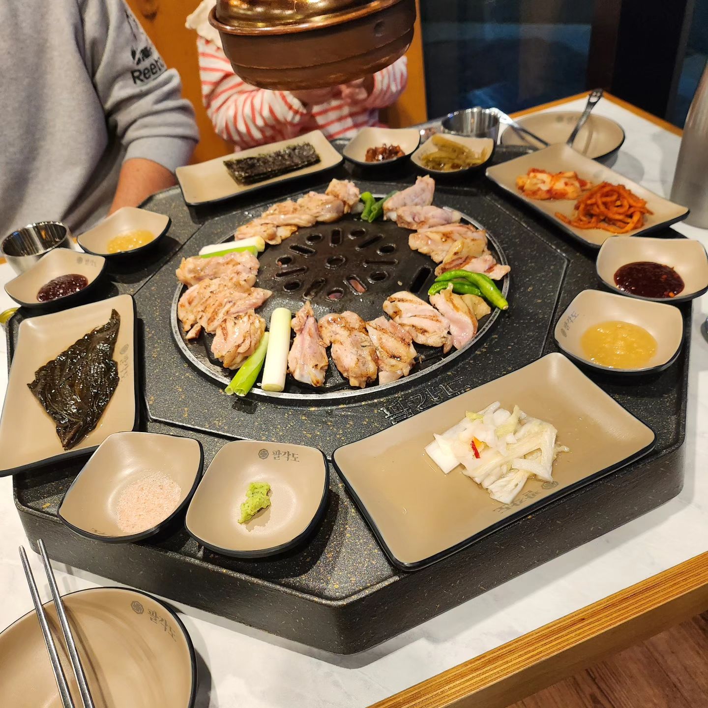 요즘 계속 율하로 나들이 ㅎㅎㅎ
#팔각도#한양화로#대단한탕후루#외식#평일