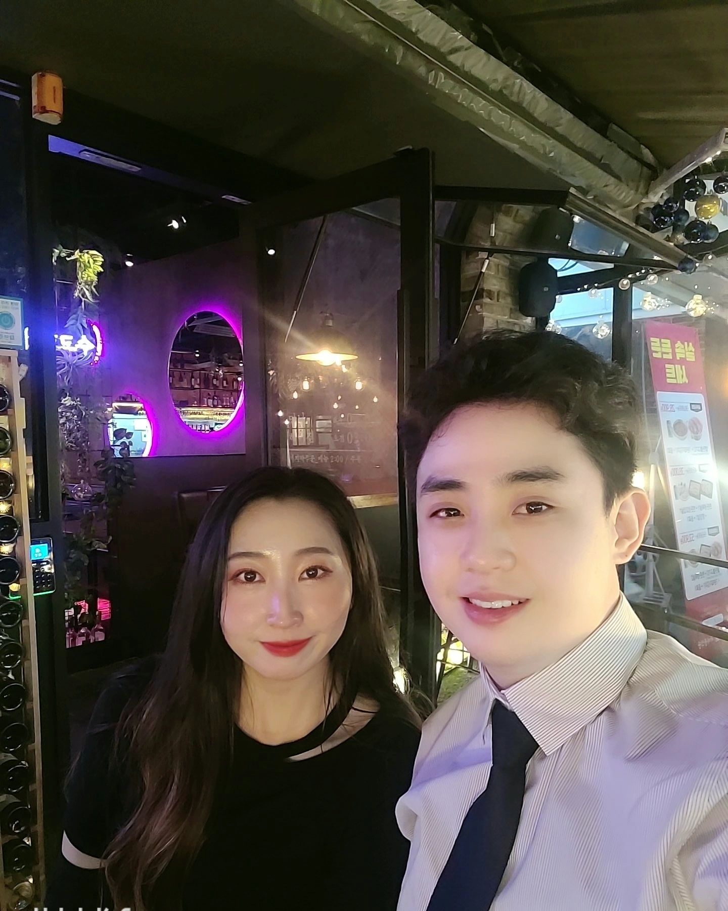 삐진거 풀린 후- 삐지기 전 으로 나뉘는 나의 표정 ㅋㅋㅋㅋ
이뿐 귀걸이랑 꽃 너무 고맙다요 ㅠㅠㅠ❤️
너무너무 맘에들어요!!!!
.
.
.
.
#럽스타그램❤️ #삐짐😤 #삐지기전후 #쿄쿄쿄 #캬캬캬 #고마워요💕#연애 #연애스타그램💑 #일상 #일상스타그램🐥
