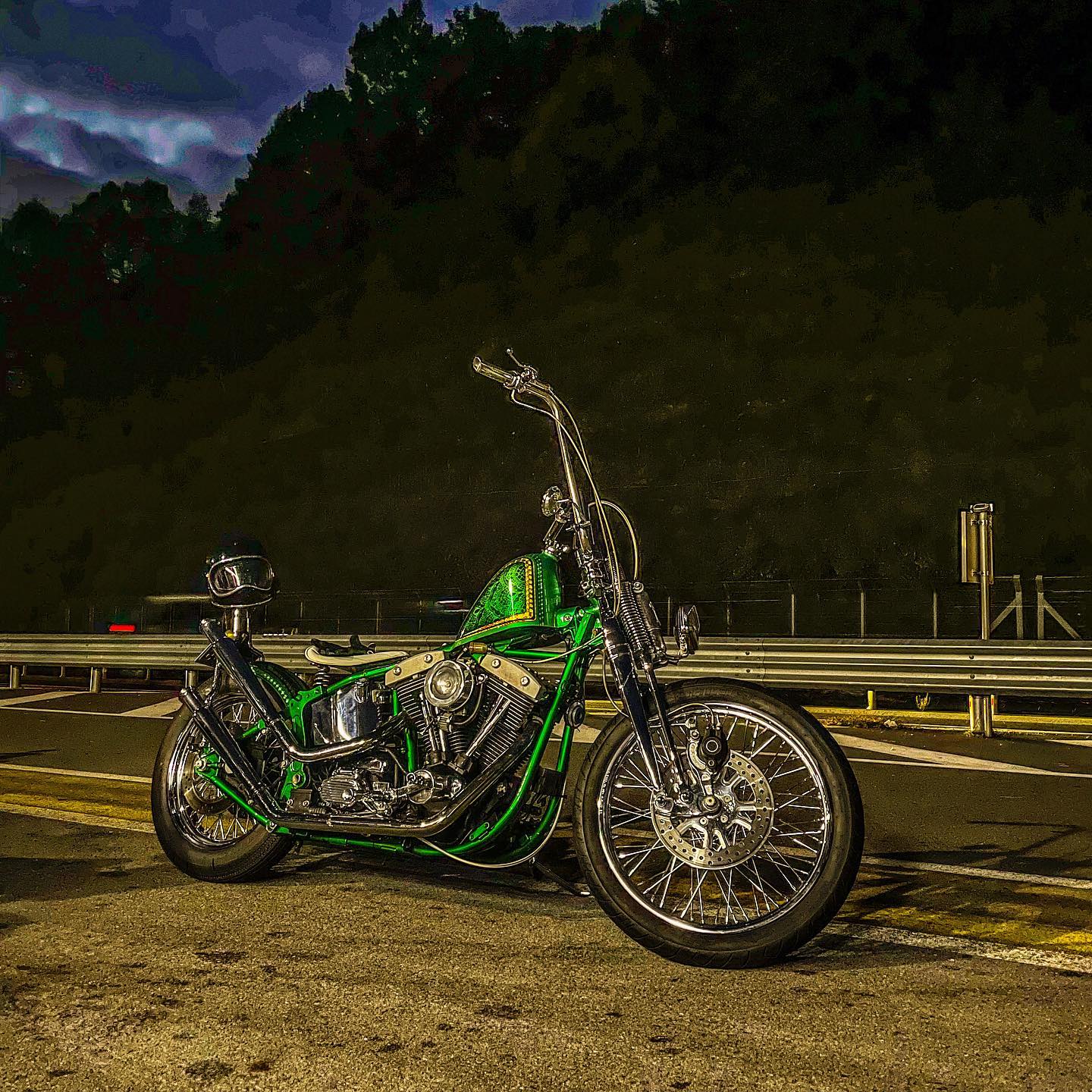 당랑권🔥🔥🔥🔥
.
.

#할리했어오늘도 #할리데이비슨 #소프테일스프링거 #스트릿차퍼 #harleydavidson #softail #buberry #여행 #여행스타그램 #바이크스타그램 #바이크타는남자 #포항 #호미곶 #상생의손 #대구 #동성로 #좋아요 #좋아요반사 #선팔 #맞팔 #선팔하면맞팔 #followｍe #likeforlikeback #following