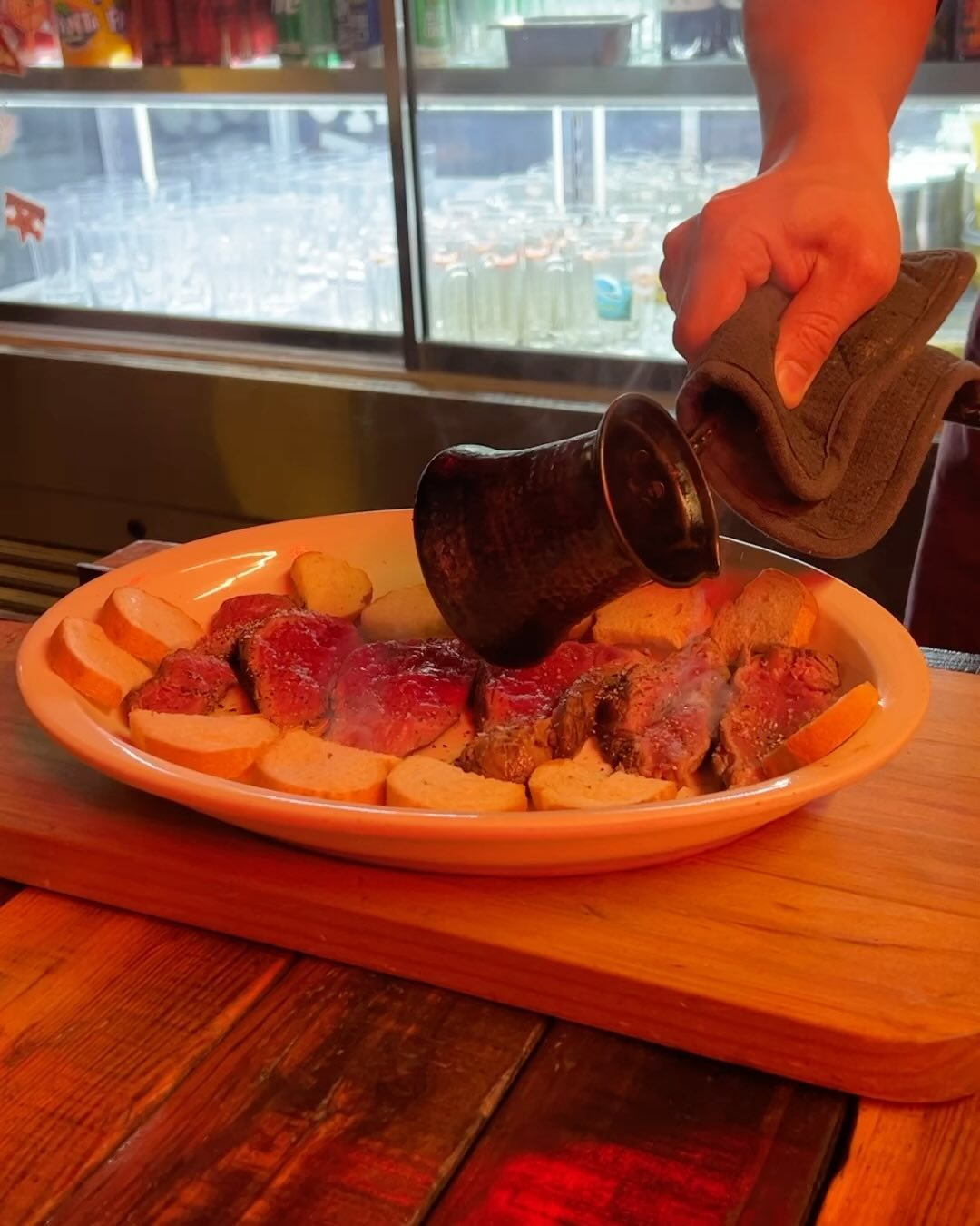 🥩
.
뉴욕스테이크 먹으로 다시 가야딩
.
🎈양키스그릴
🪄서울 영등포구 도림로 434-9
💵터키쉬텐더로인 39,5 치즈 그레이브파스타 15,0 감자튀김 8,0