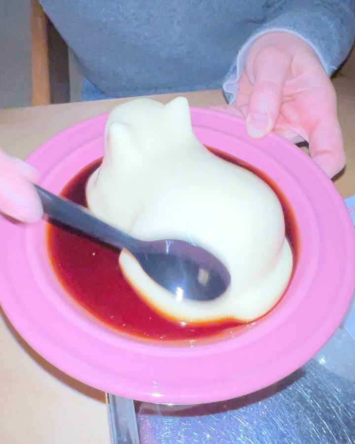 궁디팡팡!! 찰싹찰싹!!🥄🐈
고양이가 좀 듬직~~하넹
고기는 사랑이쥬🍖 껍데기 존맛😋