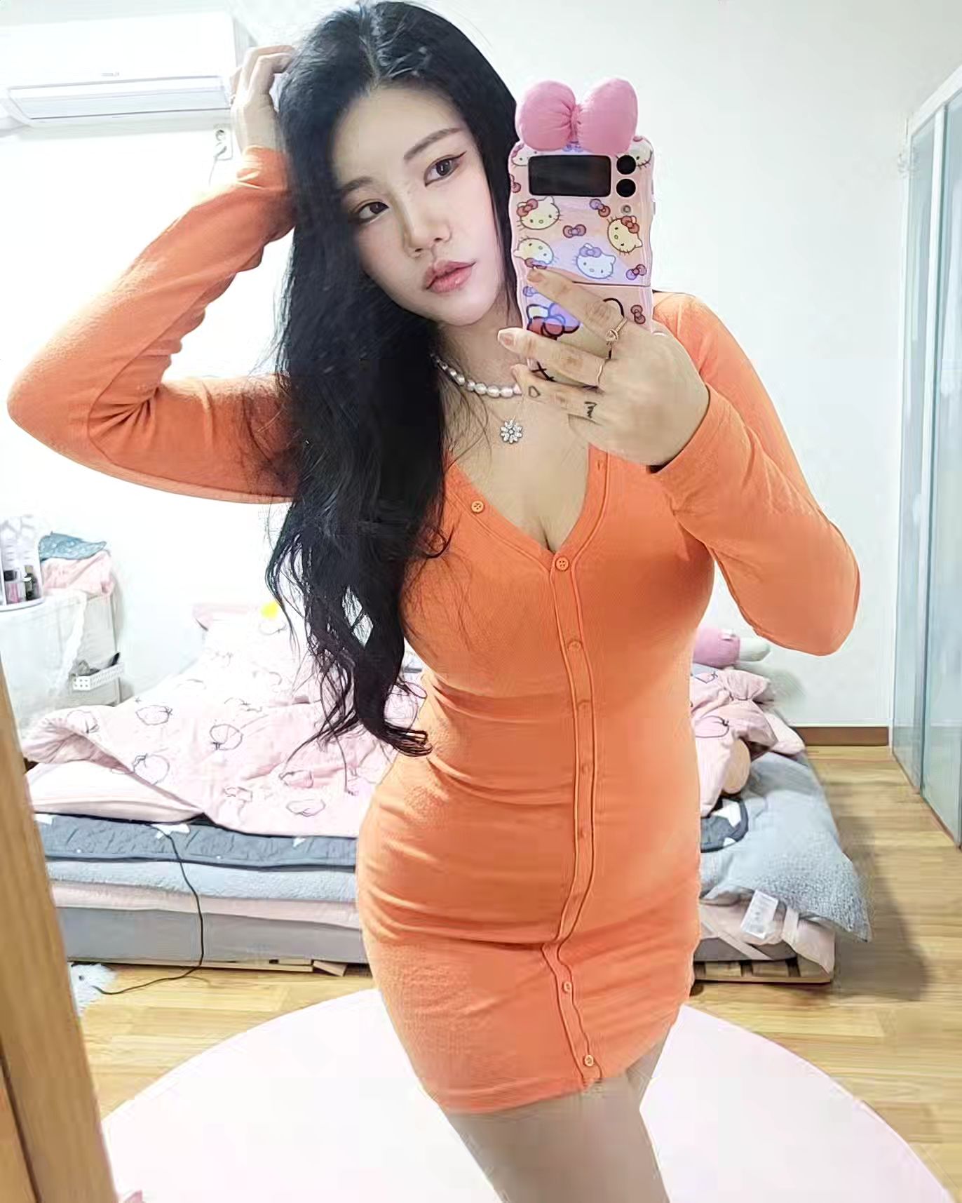 🍊
-
-
-
#원피스룩 #데일리룩 #🍊 #orange #fashion