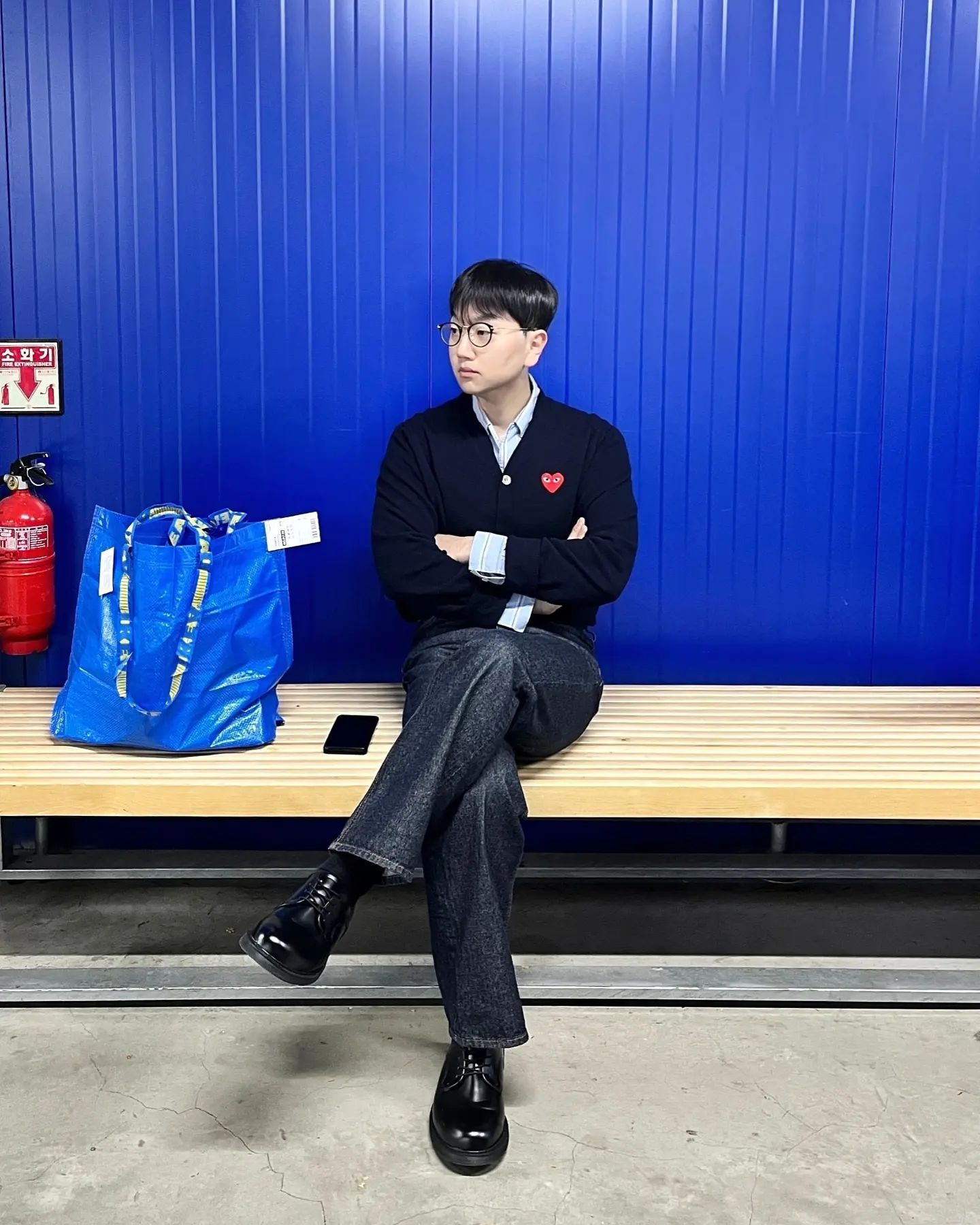 .

이케아는 못참지

부엌돌이 주방용품만 잔뜩 구매
외계인 인형도 구매 👽

매일 출근복이 정장이라 셔츠타이에 질려서
평소에 셔츠 잘 안입었는데
울님들 레이어드 고수님들 코디 보고
셔츠랑 좀 친해졌네요

따라입게 이쁜 코디 많이 올려주세요

#따라쟁이 #손민수 #이케아