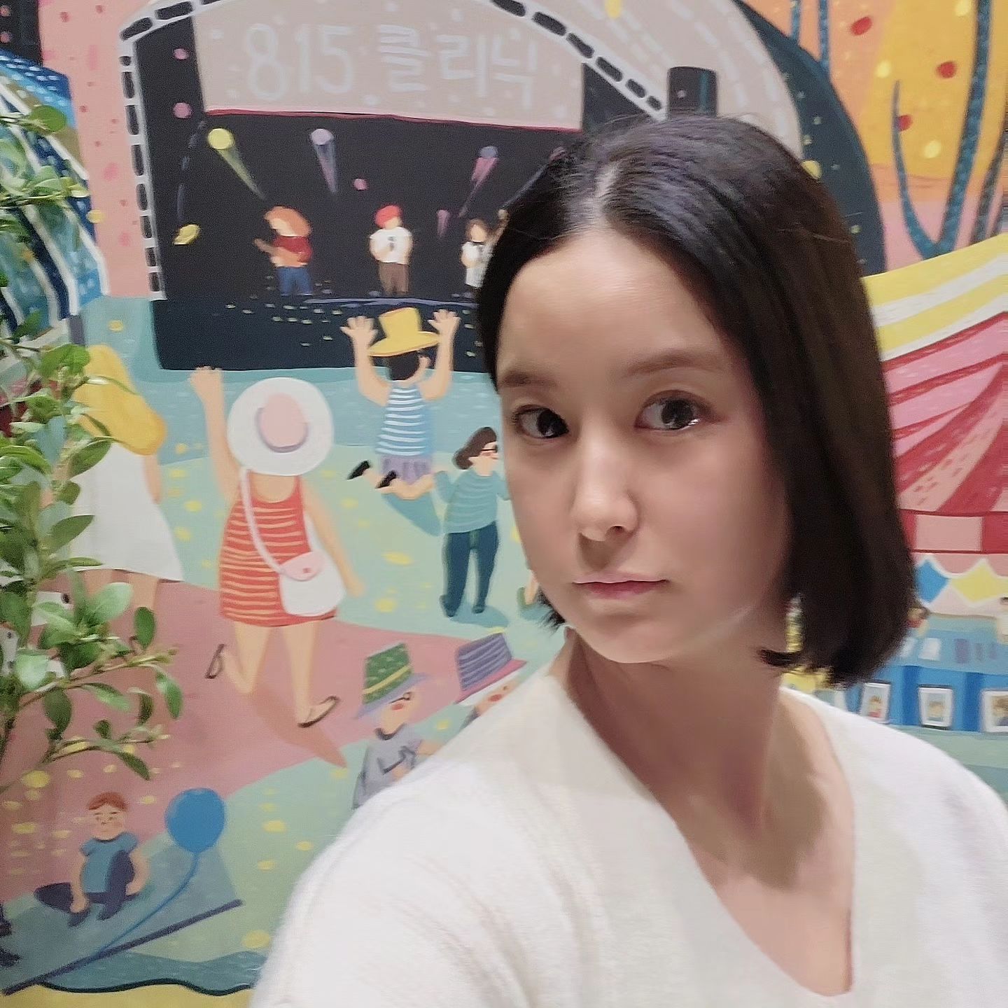 #협찬

요즘  얼굴 살은 왜케찌고, 
계절 탓인지 피부는 푸석하고, 탄력은 없는건징 😭

그래서 저는 압구정에 위치한 815클리닉에서 관리 받고 왔어요^^

대기시간이 길지 않아 빠르게 상담가능하고,
상냥한 실장님 덕분에 상담 내내 기분 좋았던 이곳!

제가 받은시술은 볼뉴머인데요,
레이져 시술이라 아프지 않을까 걱정 많이했는데 😭

시술해주시면서 부드러운 톤의 안정감 주시는 소양희원장님❤️
통증도 많이 없고, 꼼꼼하게 시술해주셔서 무한 감사♡ ㅎㅎ!

만족도 최고! 기분좋은 하루 🌸🌸

#815의원 #압구정피부과 #피부과 #815클리닉