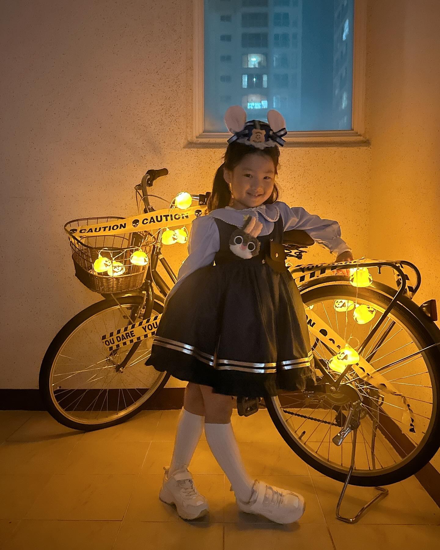 할로윈에 뭘 딱히 하는건 없는데요
사진 남겨주는 맛이 있다고요??
껄껄👻
업적모아보기🎃

#내년에뭐하지
#할로윈 #할로윈코스튬 #주디